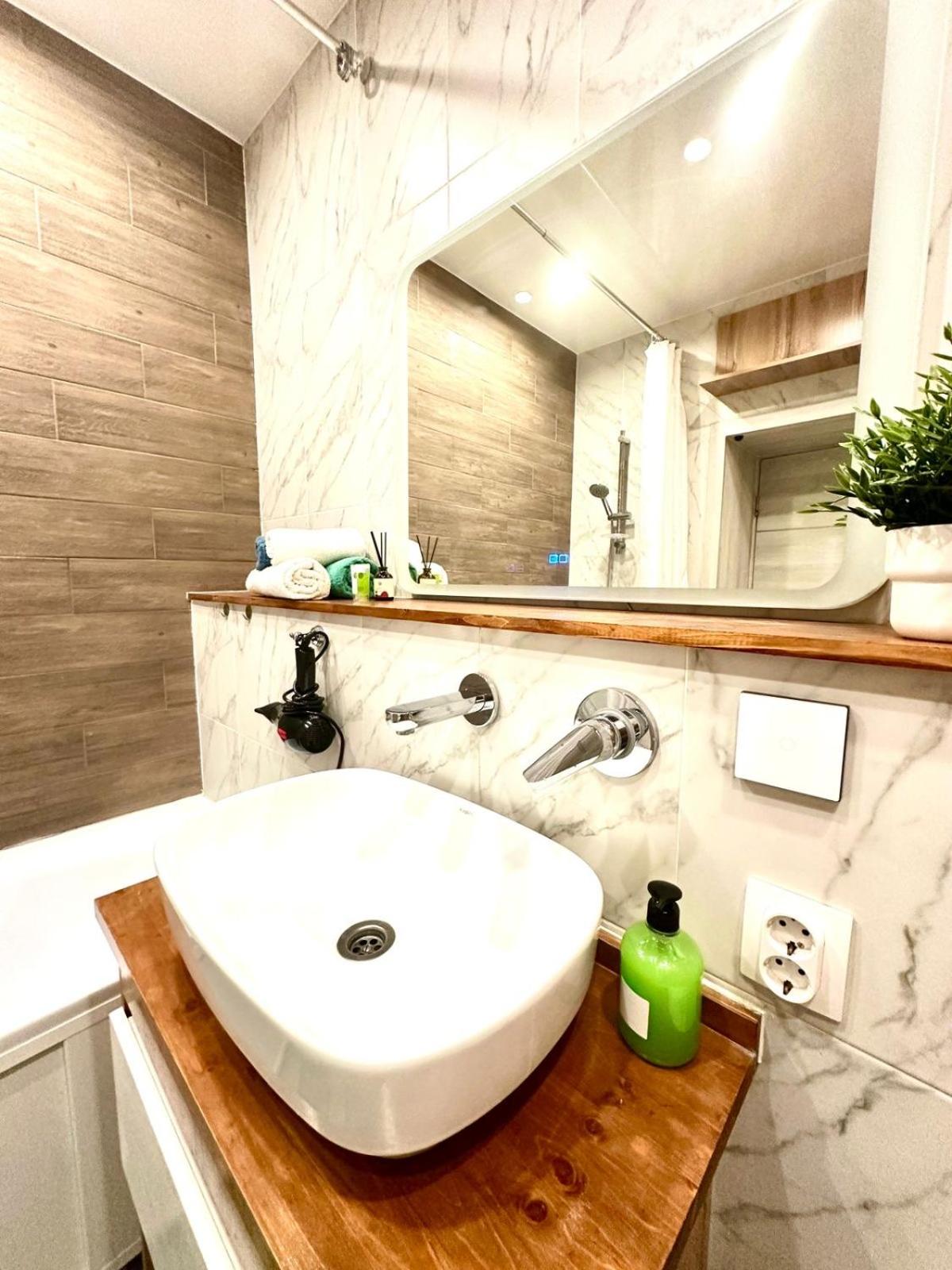 UTGEN Apartment