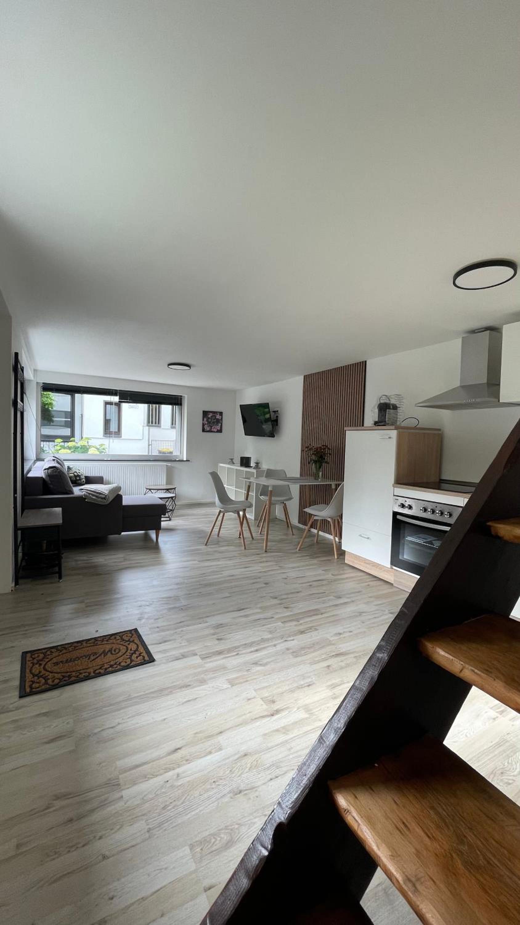 OASE im grünen Hinterhof, EG, Ruhe, Terrasse, Carport, free PayTV, Kaffee&Tee, Fahrräder