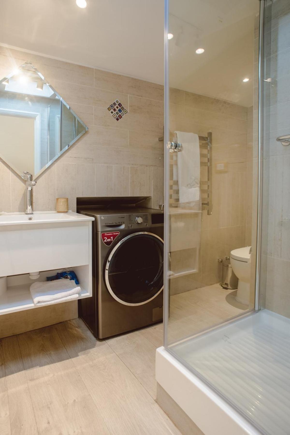 Experiencia Grupal Duplex Moderno en Providencia