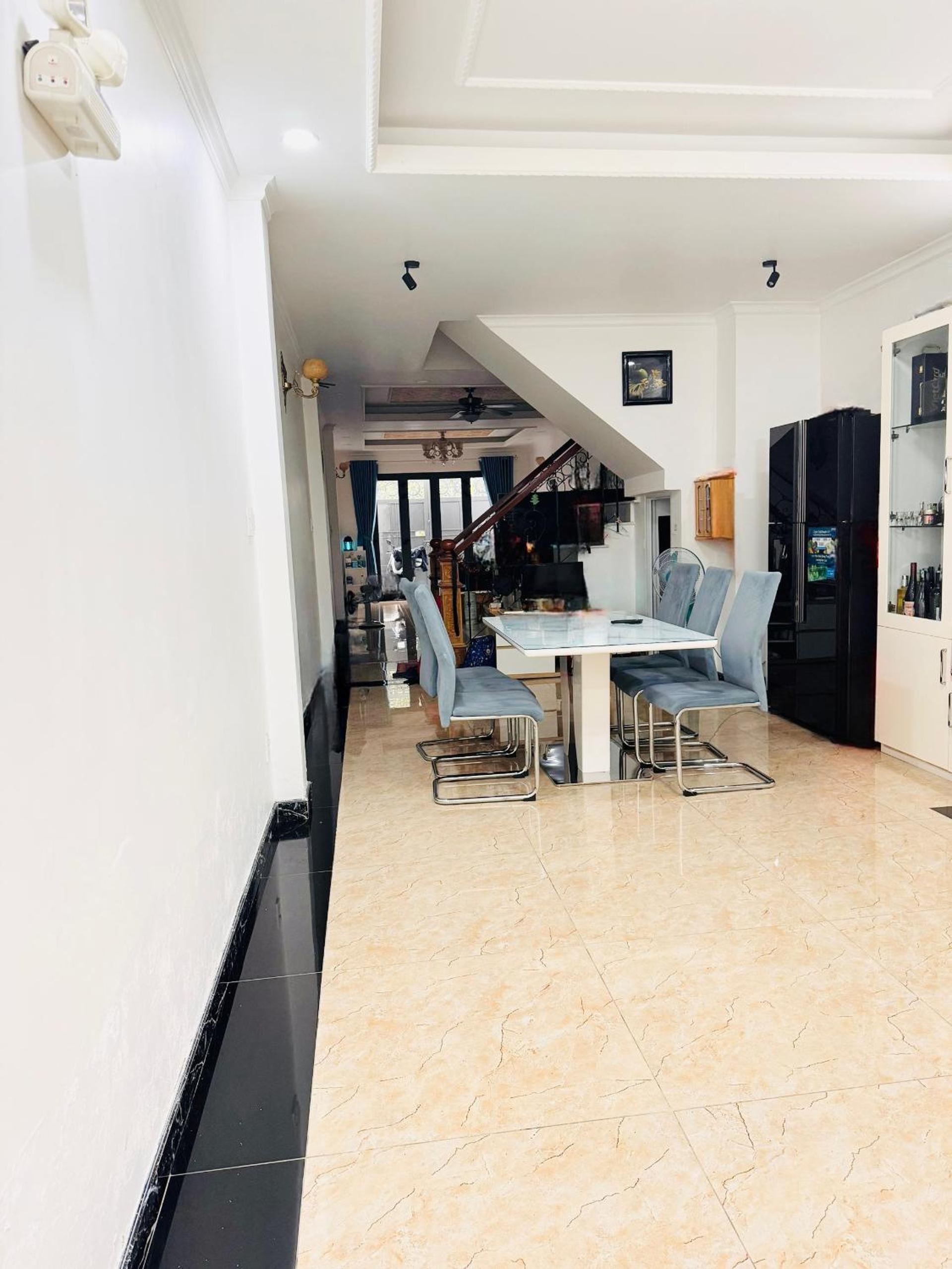 Homestay Phu Dinh District 8