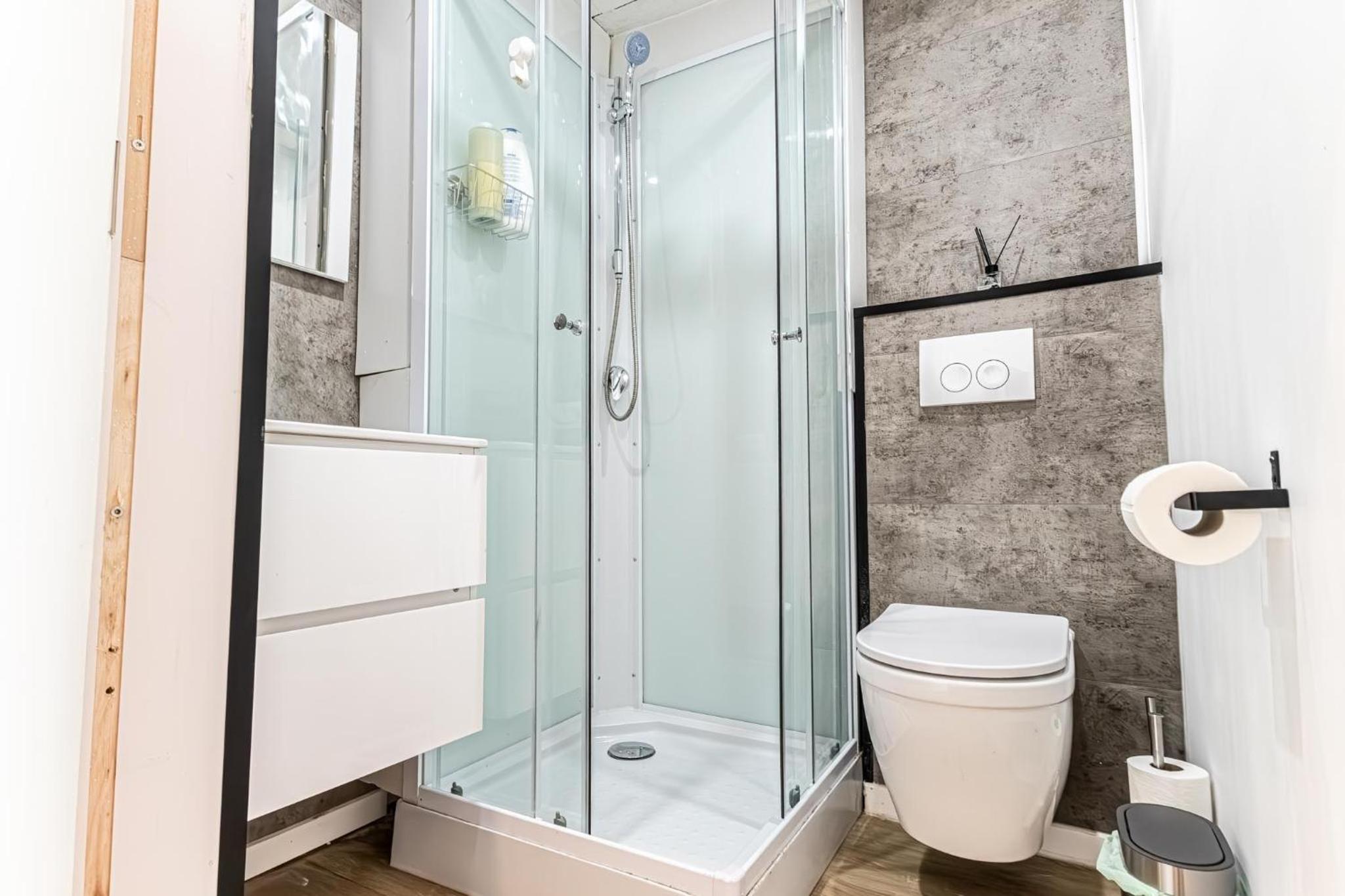 Spacious Shared 5BR Apt in the Heart of Gent