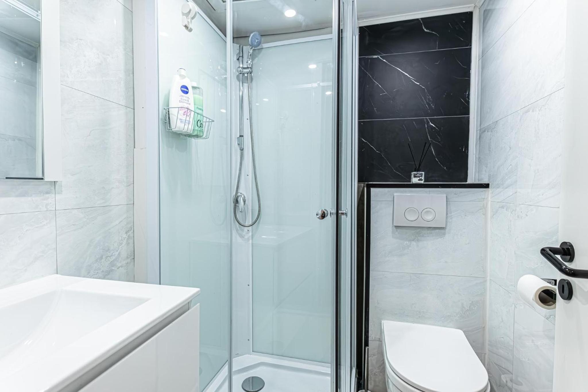 Spacious Shared 5BR Apt in the Heart of Gent