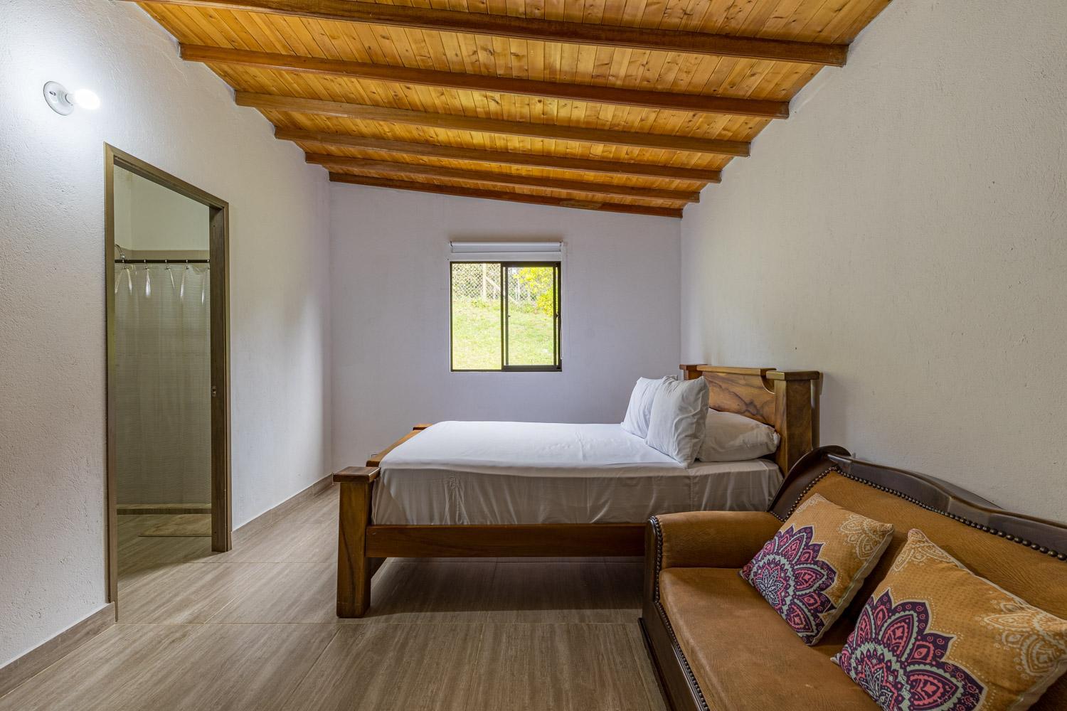 Buho Cabaña Santa Elena