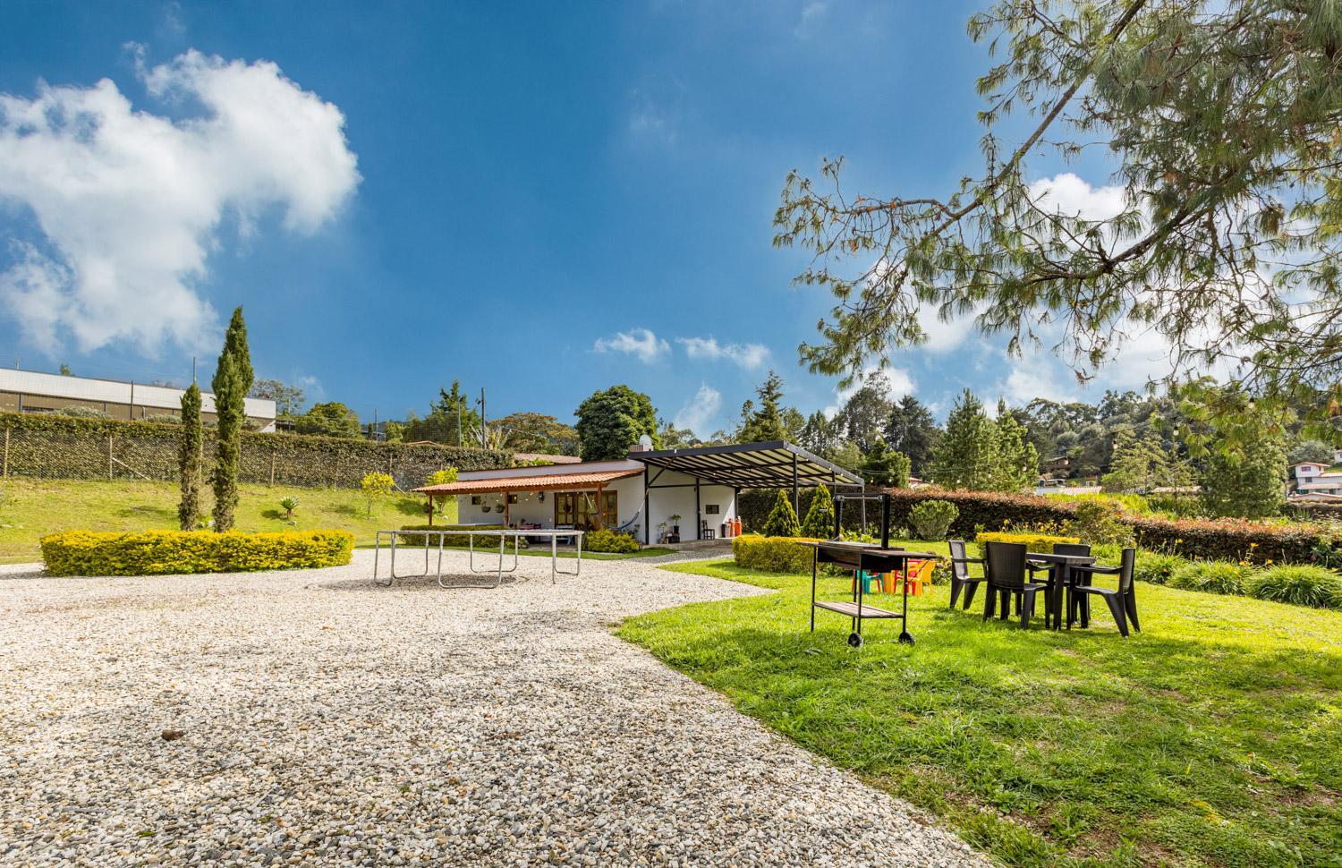 Buho Cabaña Santa Elena