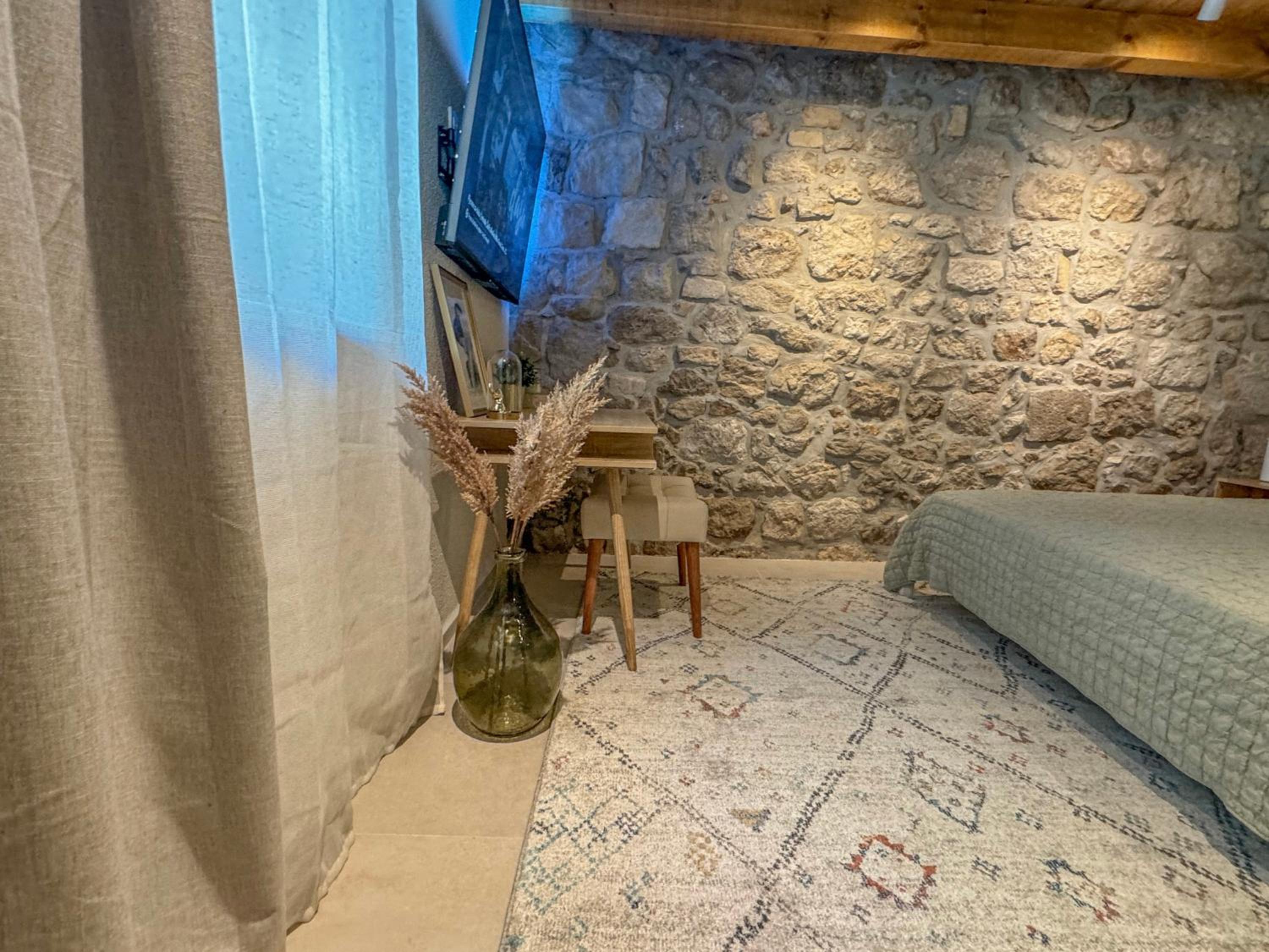 Olive Harmony Suite