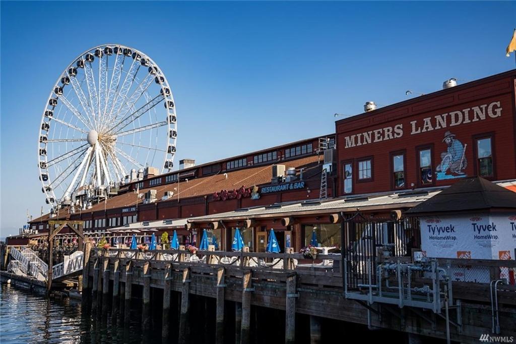 New Downtown 2 Beds, 2 Baths Waterfront Alaska 335 view 2
