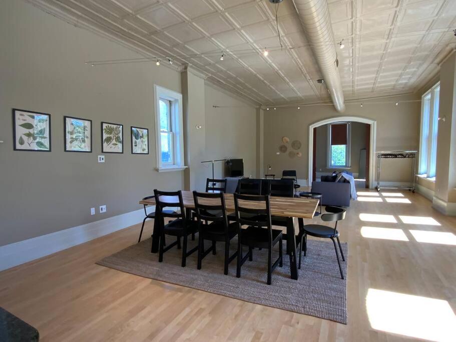 meeting & event spaces