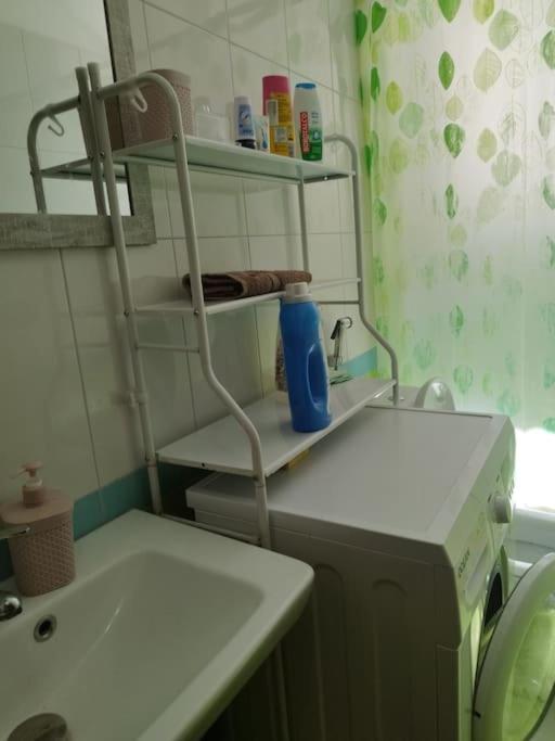 Glen's Apartament at Qerret Beach