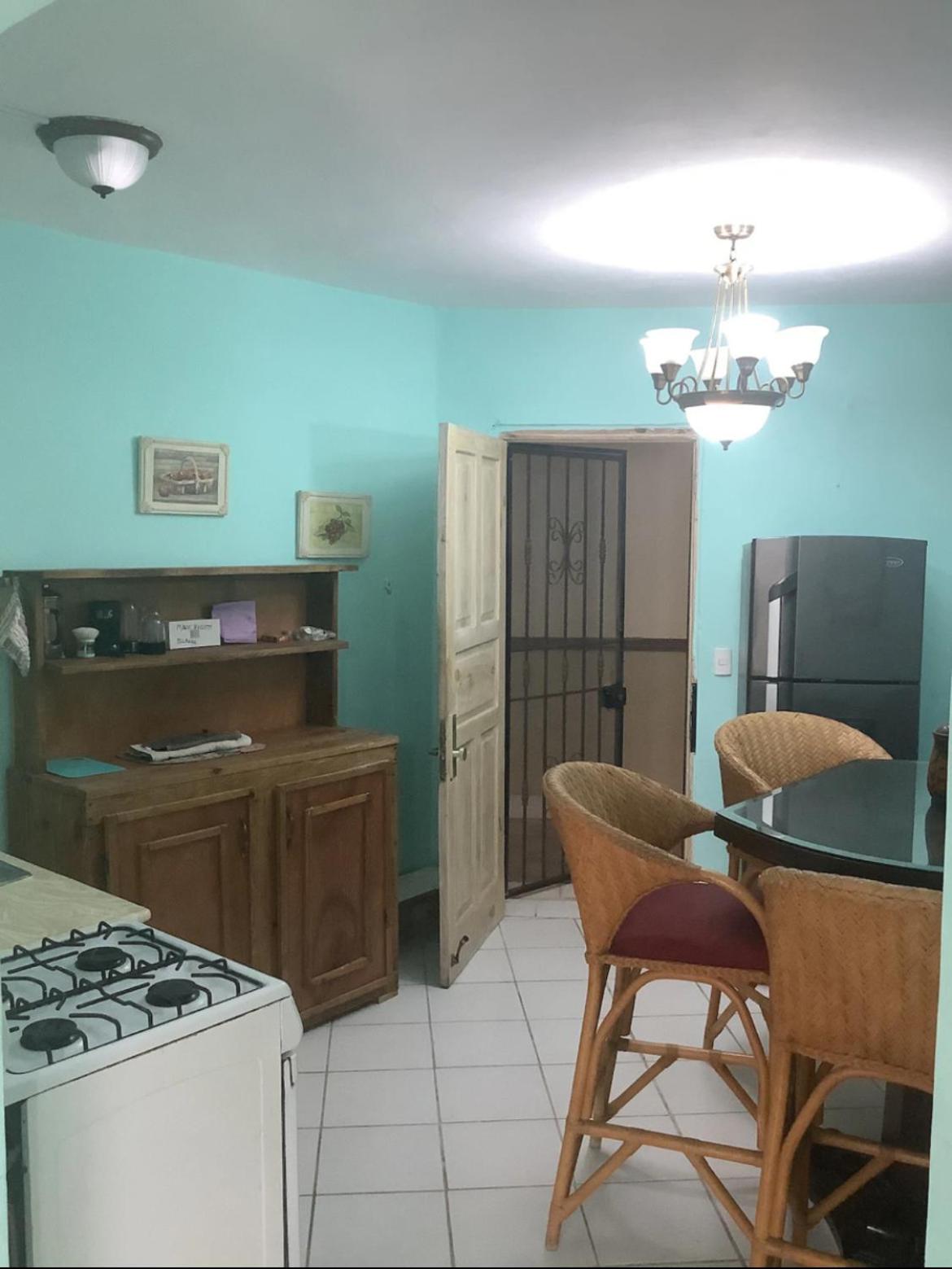 Quiet Breezy Countryside Suite