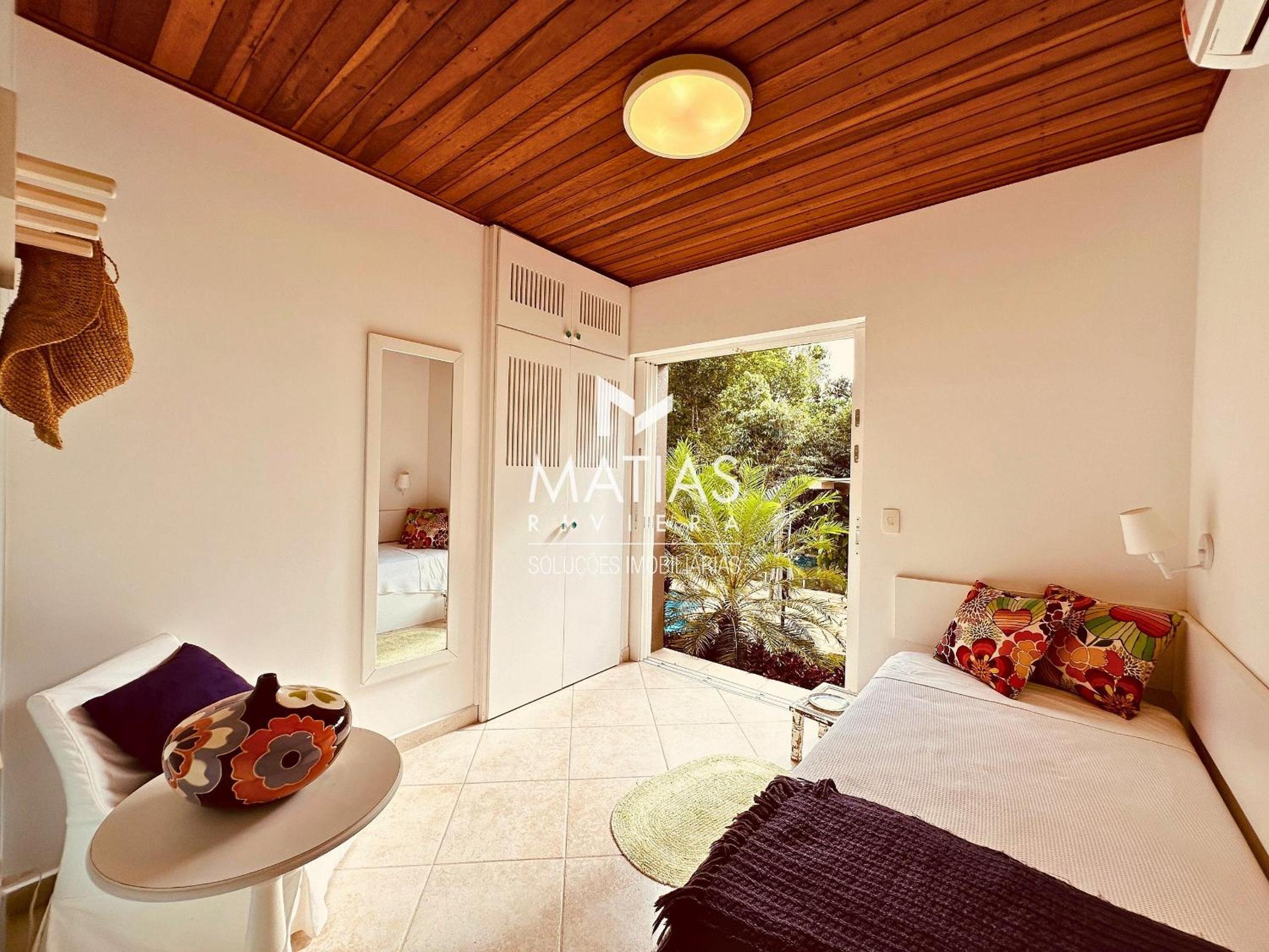 Casa de Luxo na Praia Semi-Privativa em Iporanga