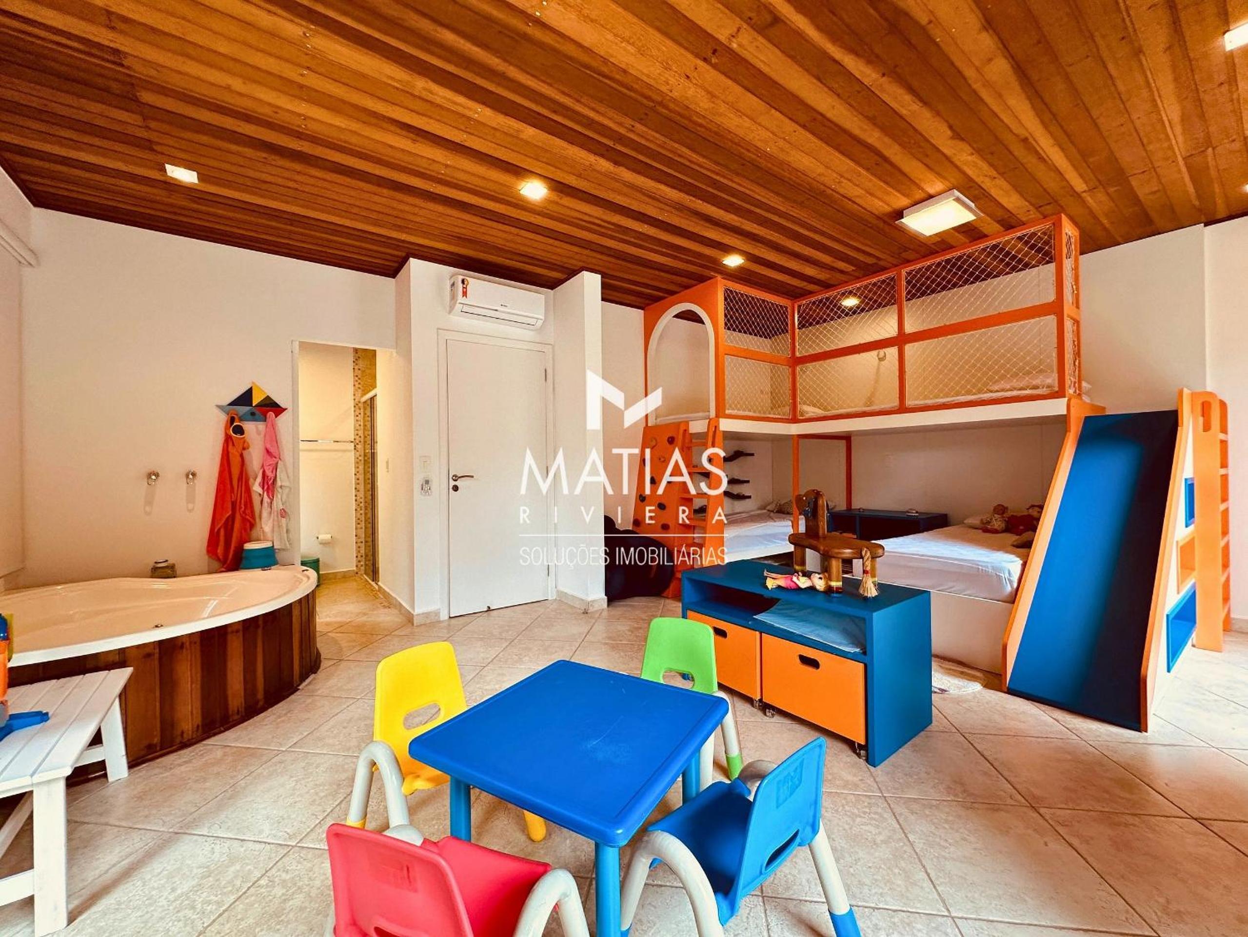 Casa de Luxo na Praia Semi-Privativa em Iporanga