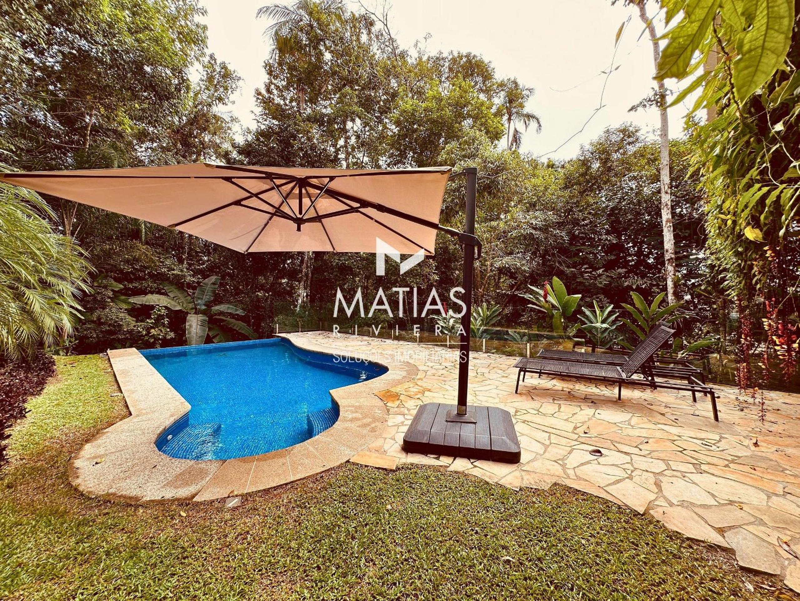 Casa de Luxo na Praia Semi-Privativa em Iporanga