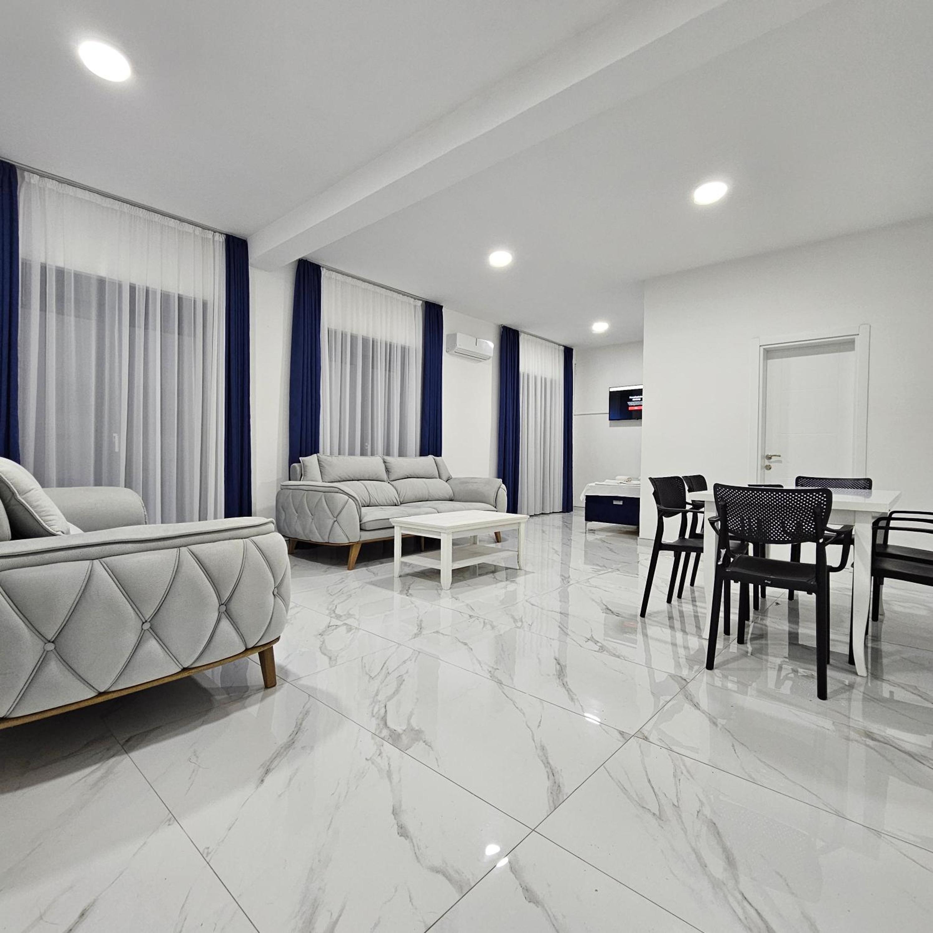 Nejla Apartmani Stoj