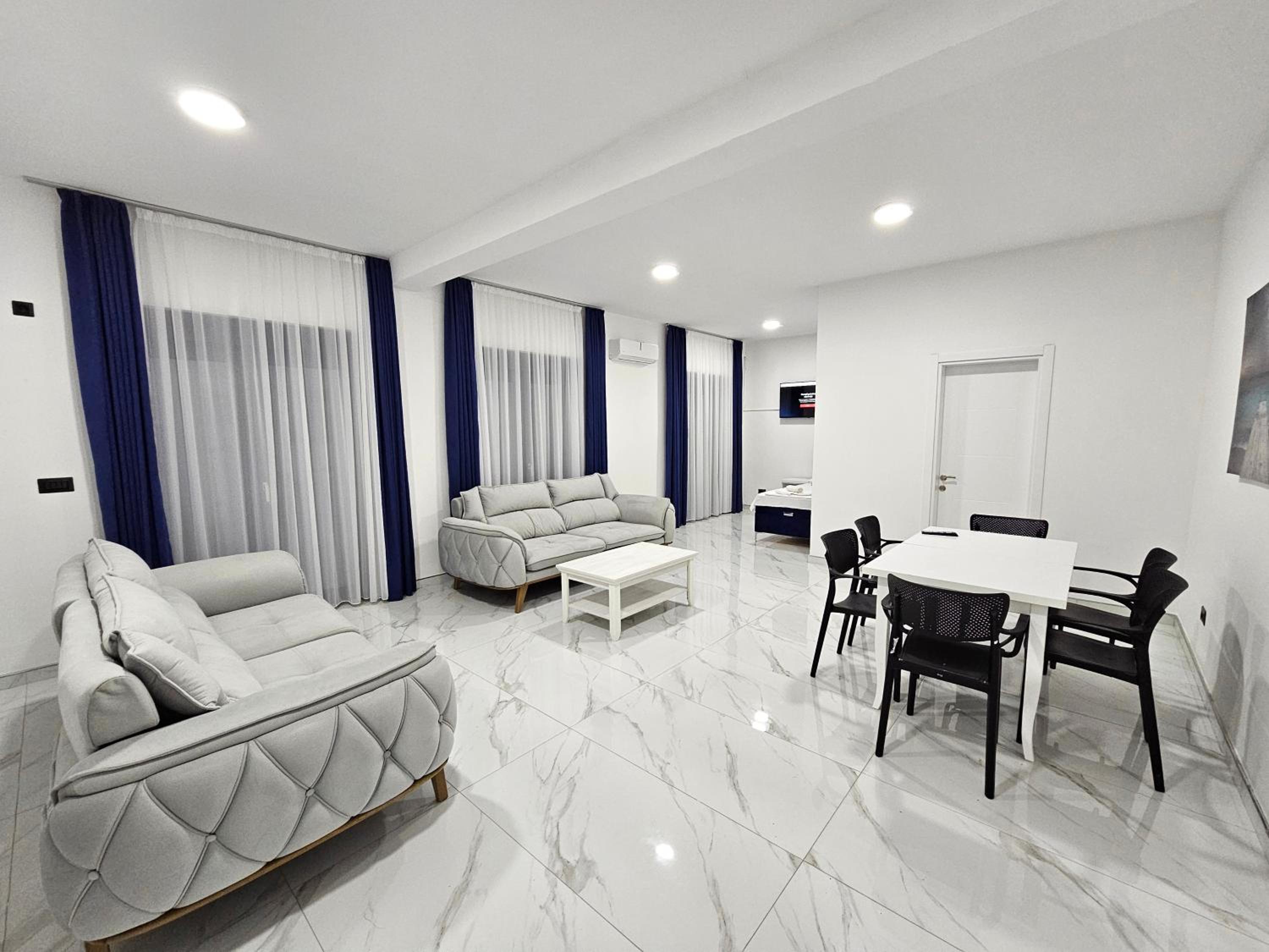Nejla Apartmani Stoj