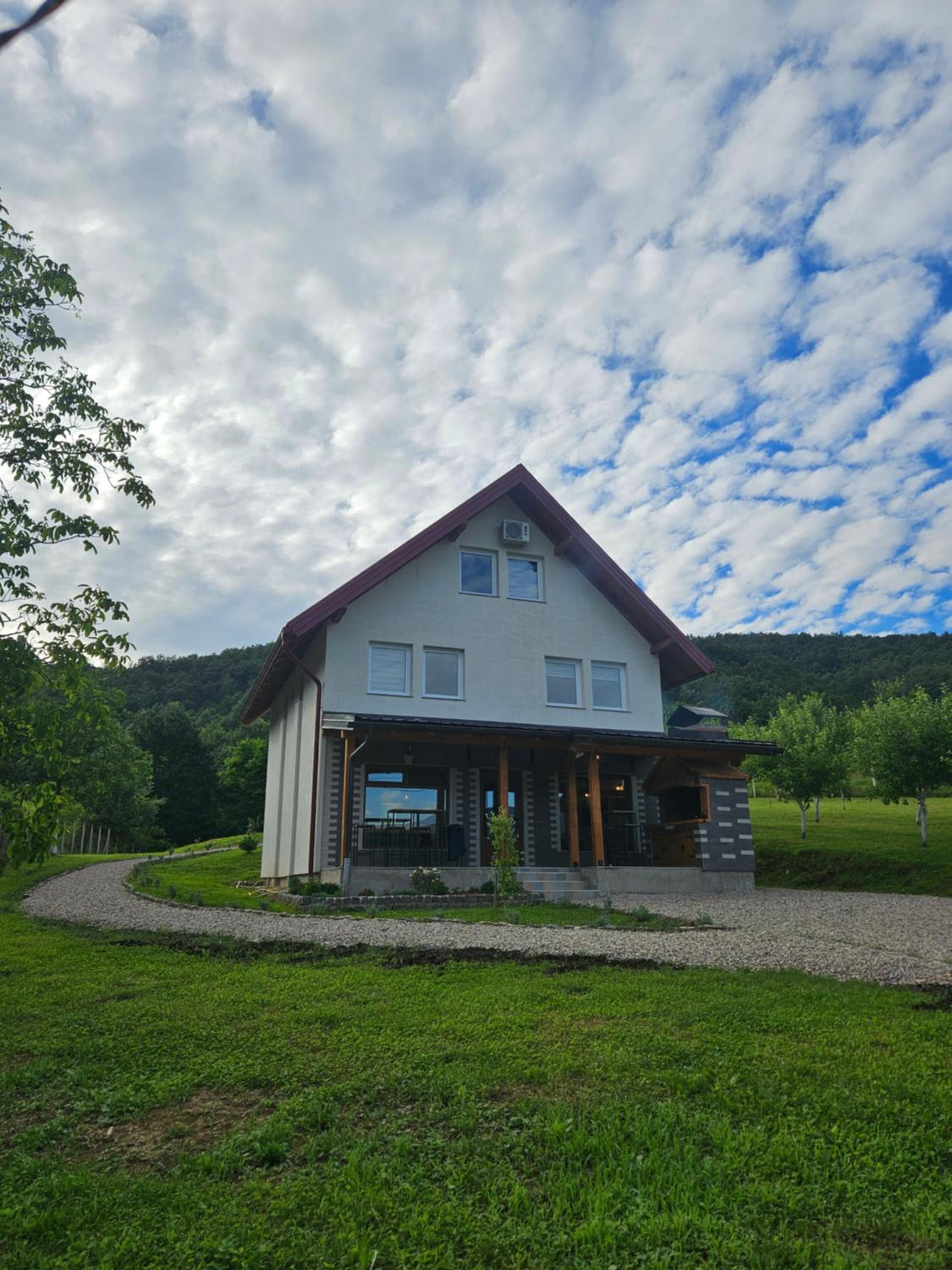 Seosko domaćinstvo Bajbut
