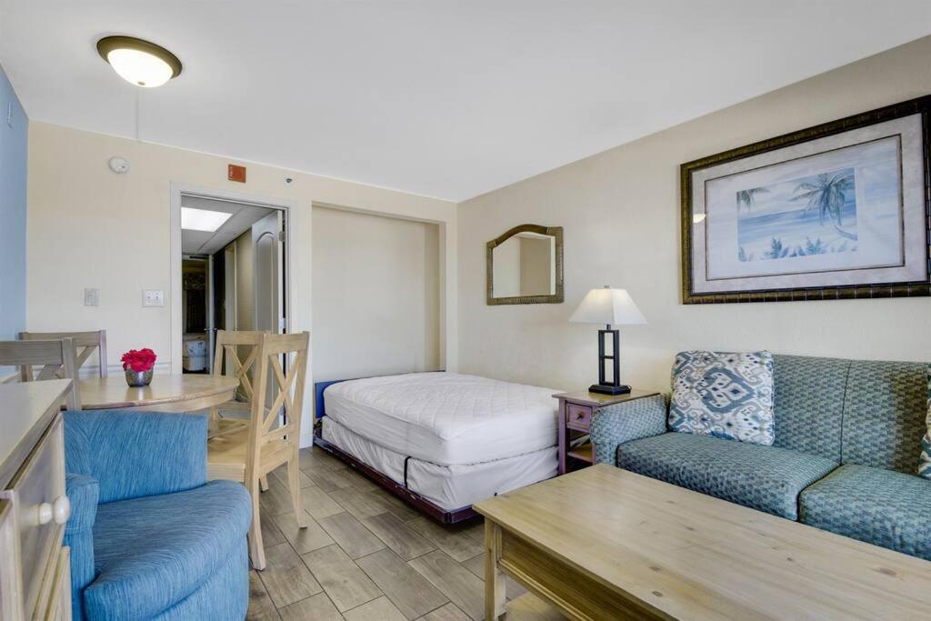 Beautiful & Comfy Oceanfront Suite! MB 621 view 4