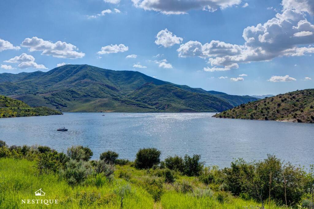 Private Weber Tributary Access Family Retreat in Morgan Hosted by Nestique view 3
