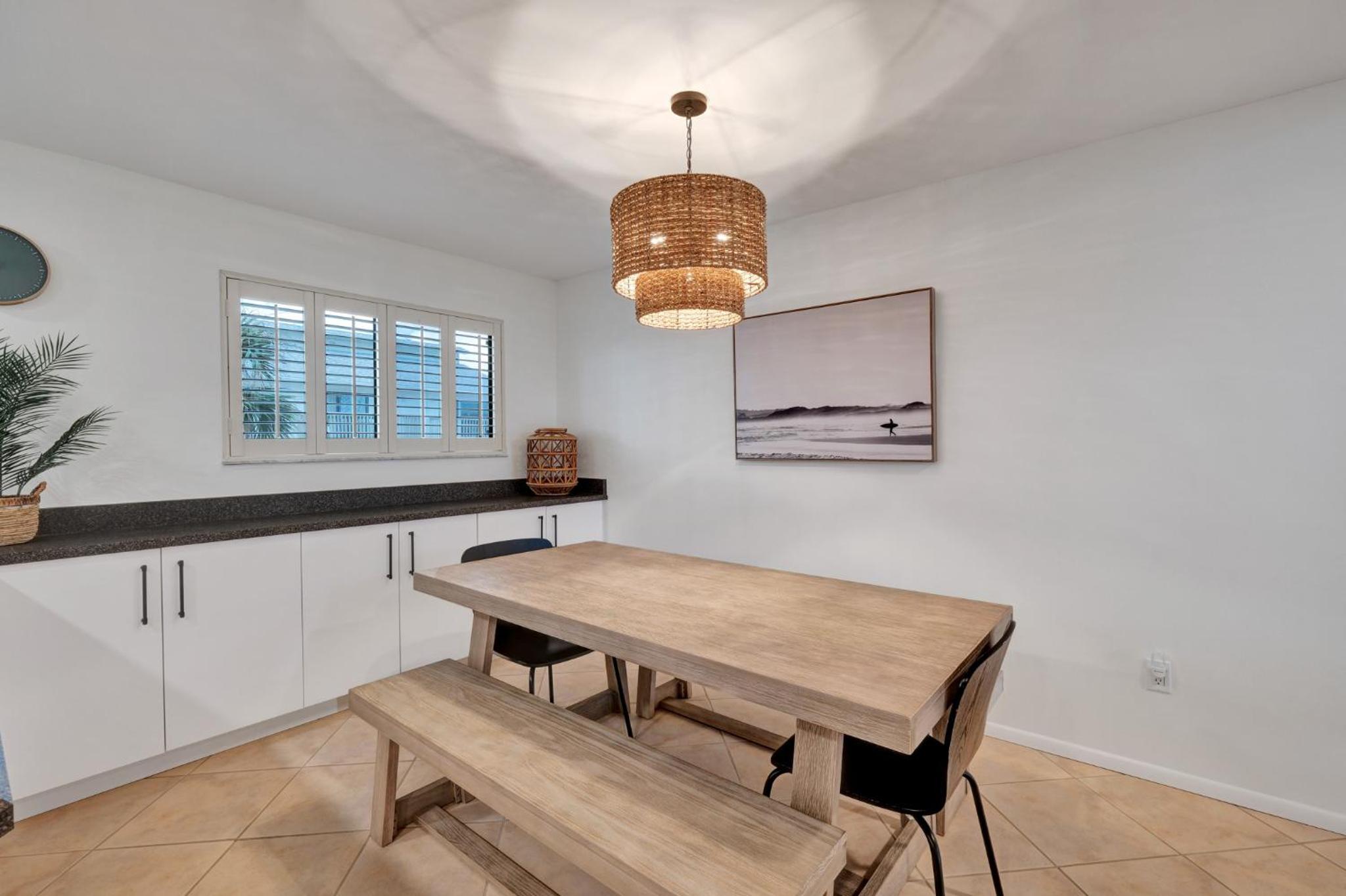 Oceanside Village Townhouse No Drive New Smyrna Beach, Private Ground Floor Patio w Grill