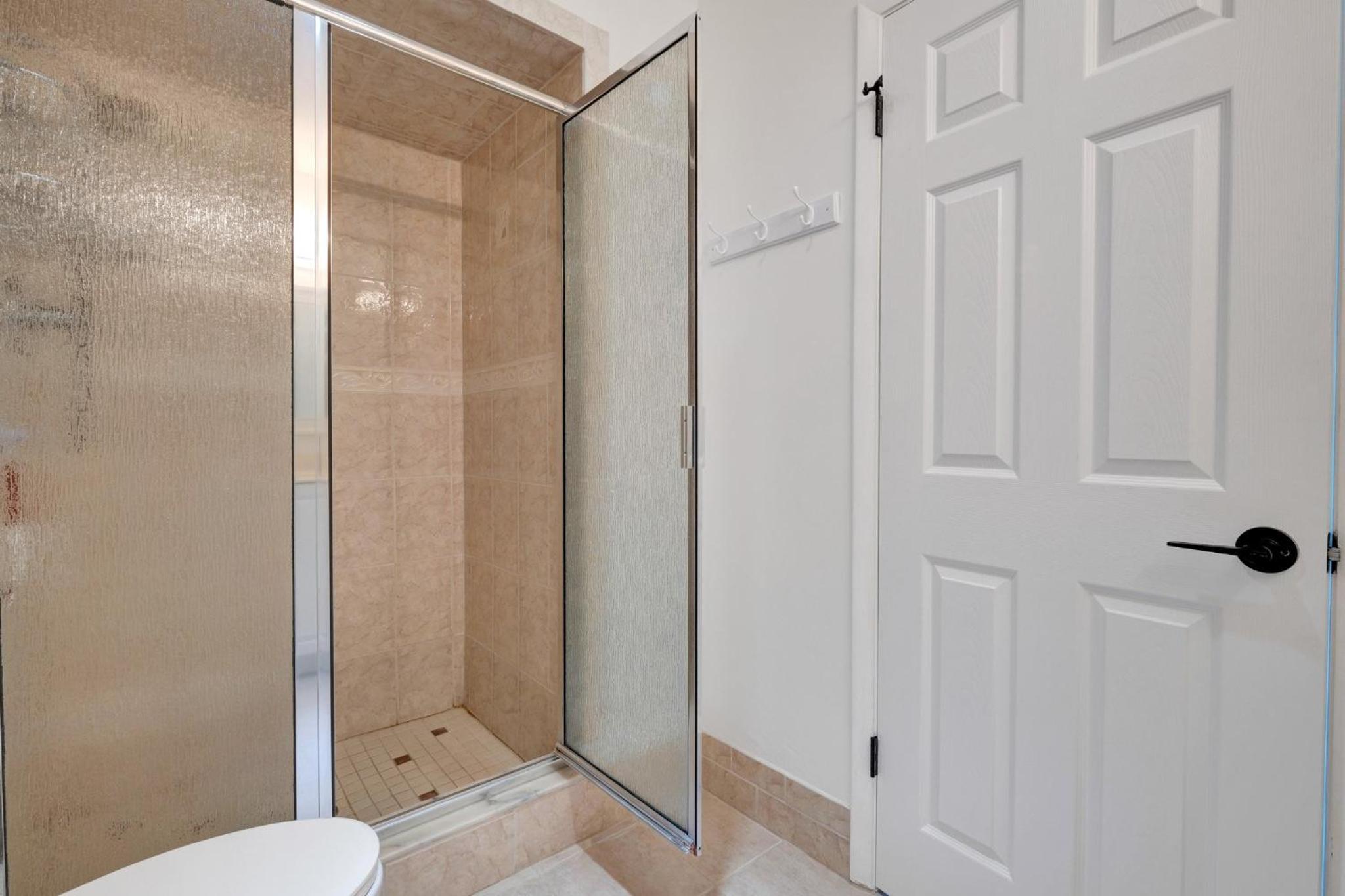 Oceanside Village Townhouse No Drive New Smyrna Beach, Private Ground Floor Patio w Grill