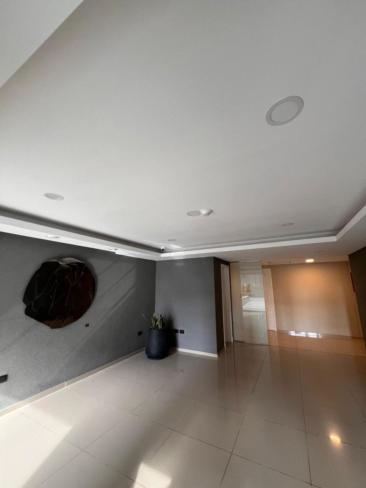 Citadina Alojamiento Premium amplio en complejo con seguridad