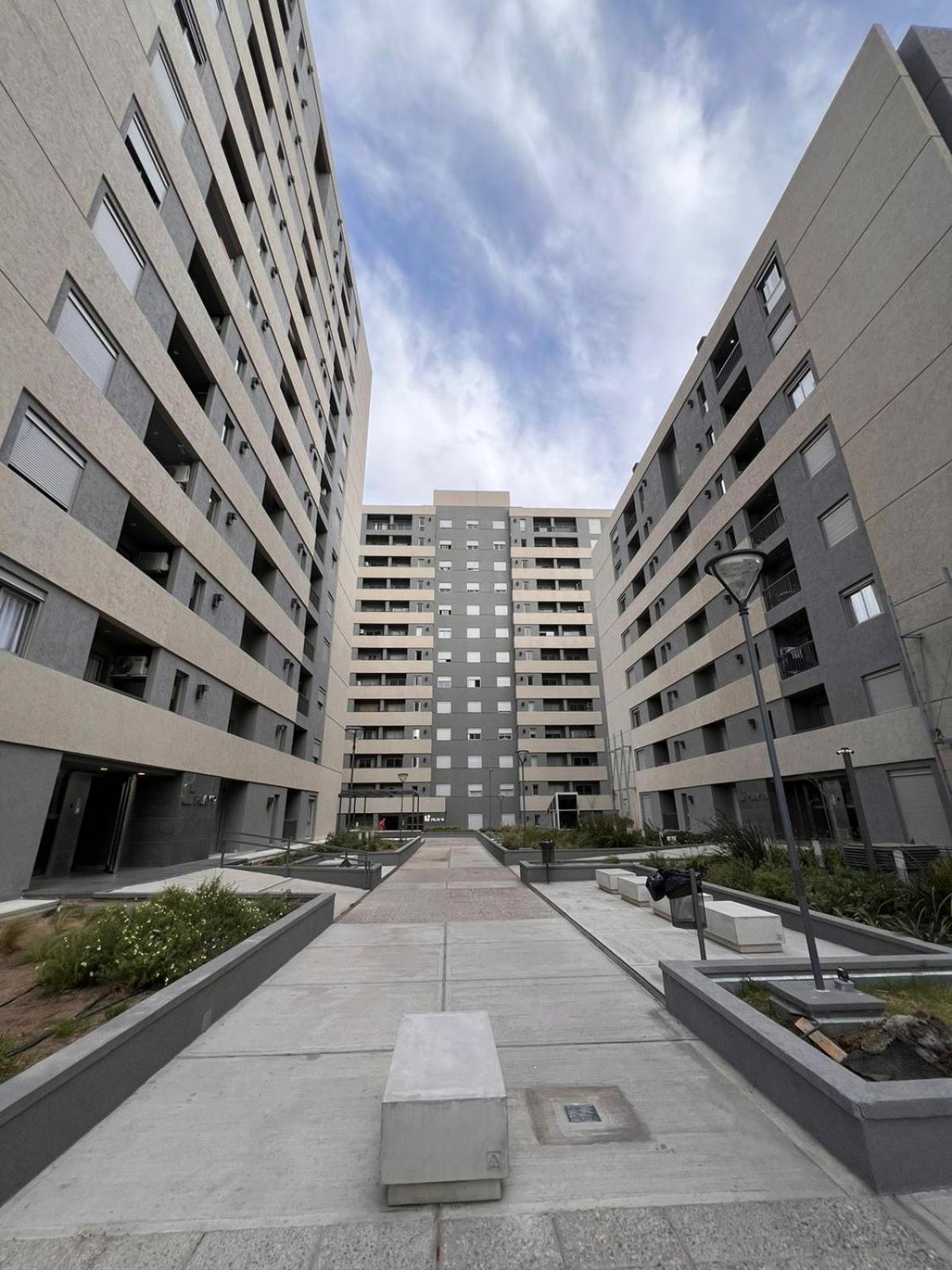 Citadina Alojamiento Premium amplio en complejo con seguridad