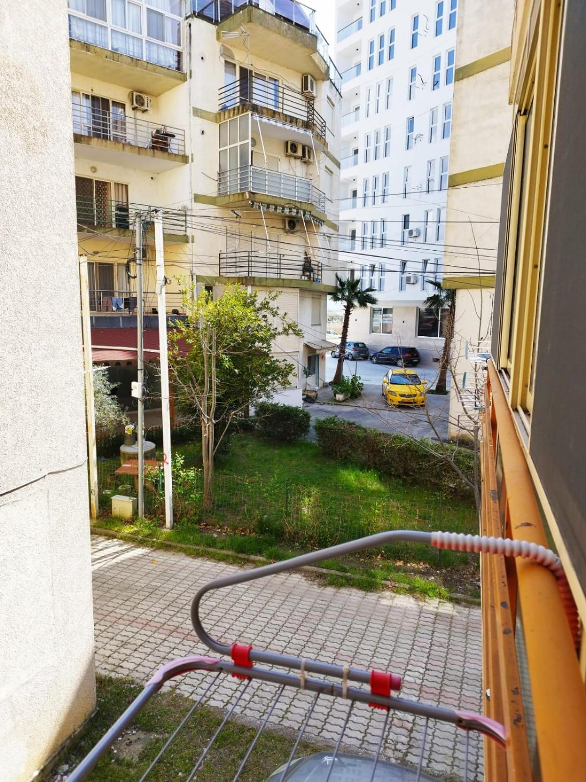 Glen's Apartament at Qerret Beach