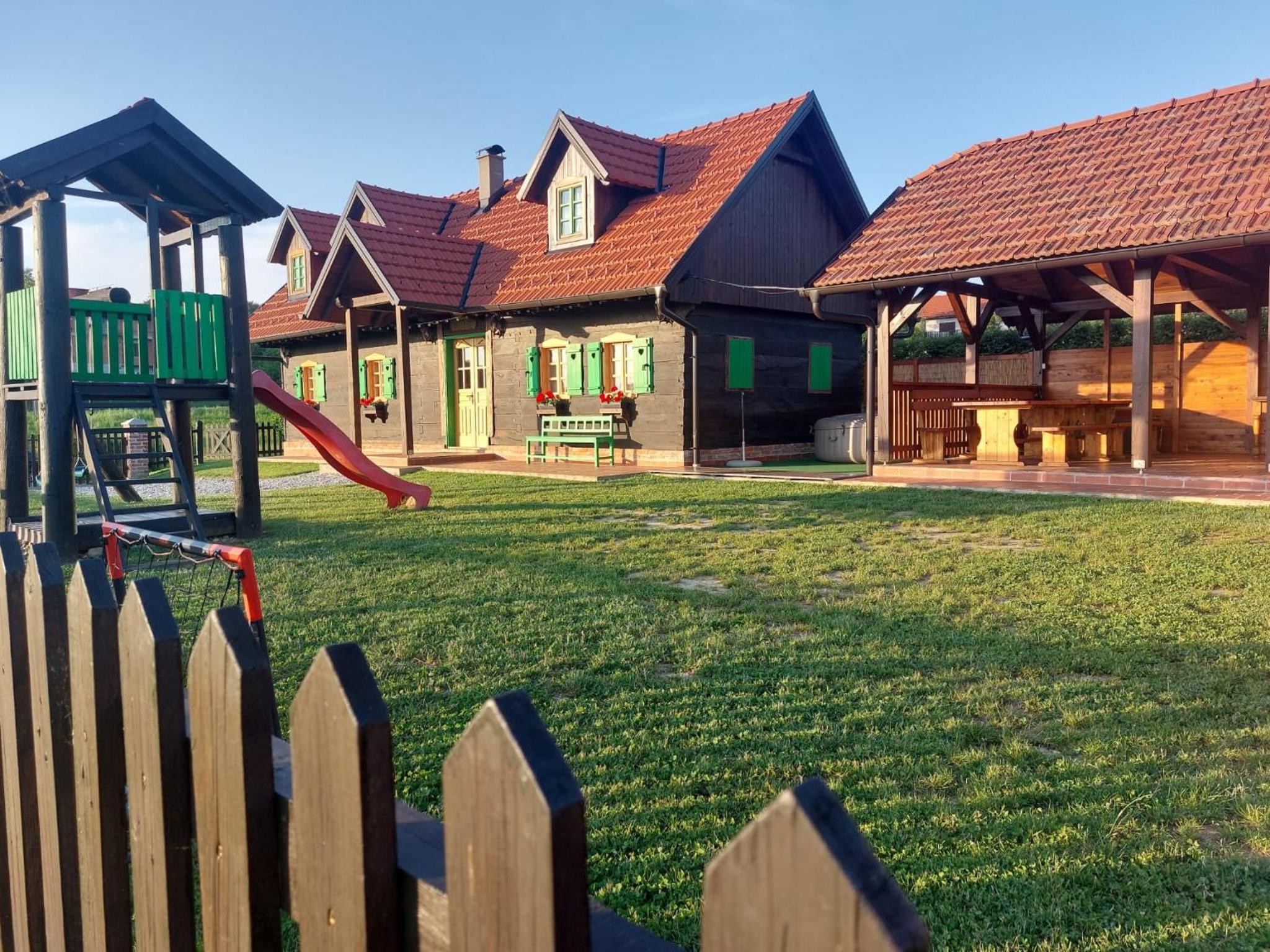 KUĆA ZA ODMOR MALI DVORI view 3