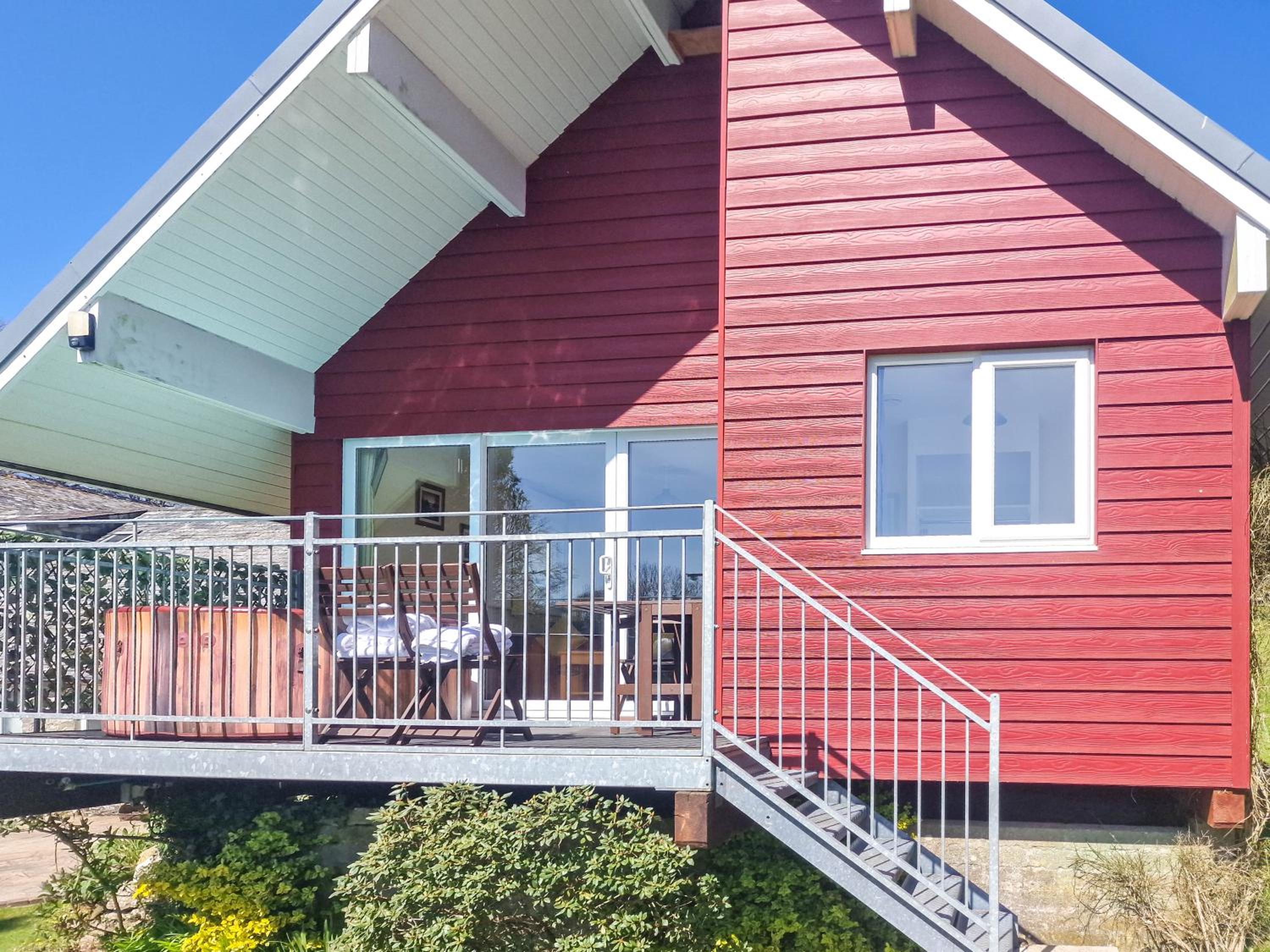 Ta Mill Cottages & Lodges - Meadowview Chalet 1 view 3