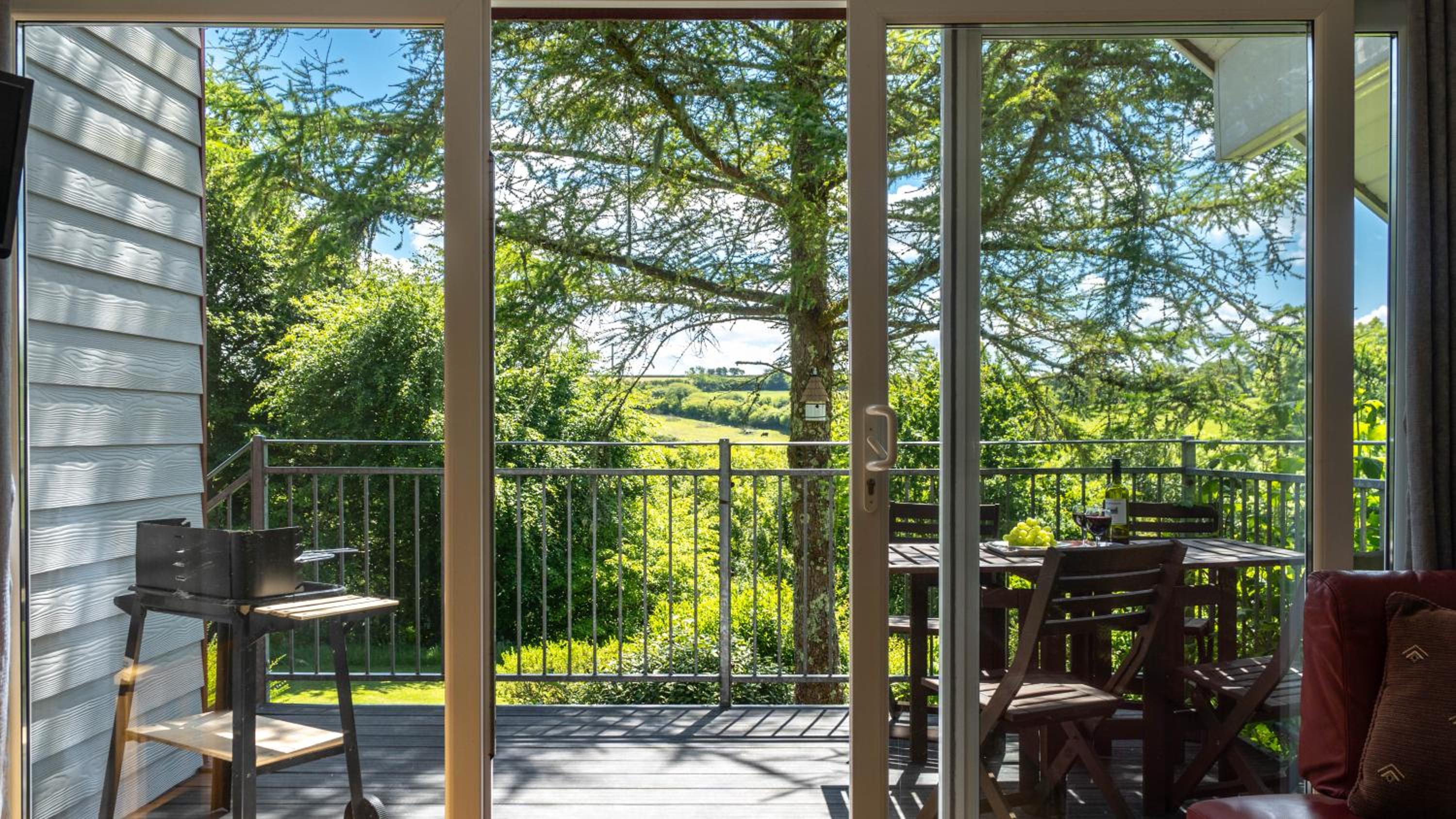 Ta Mill Cottages & Lodges - Meadowview Chalet 2 view 2