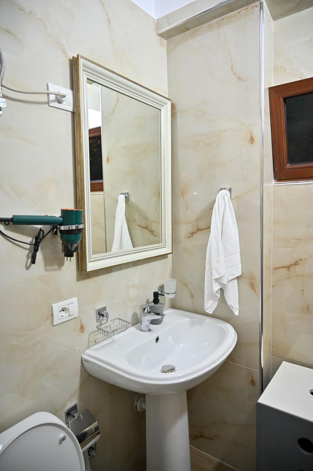 Apartment Dervishanji
