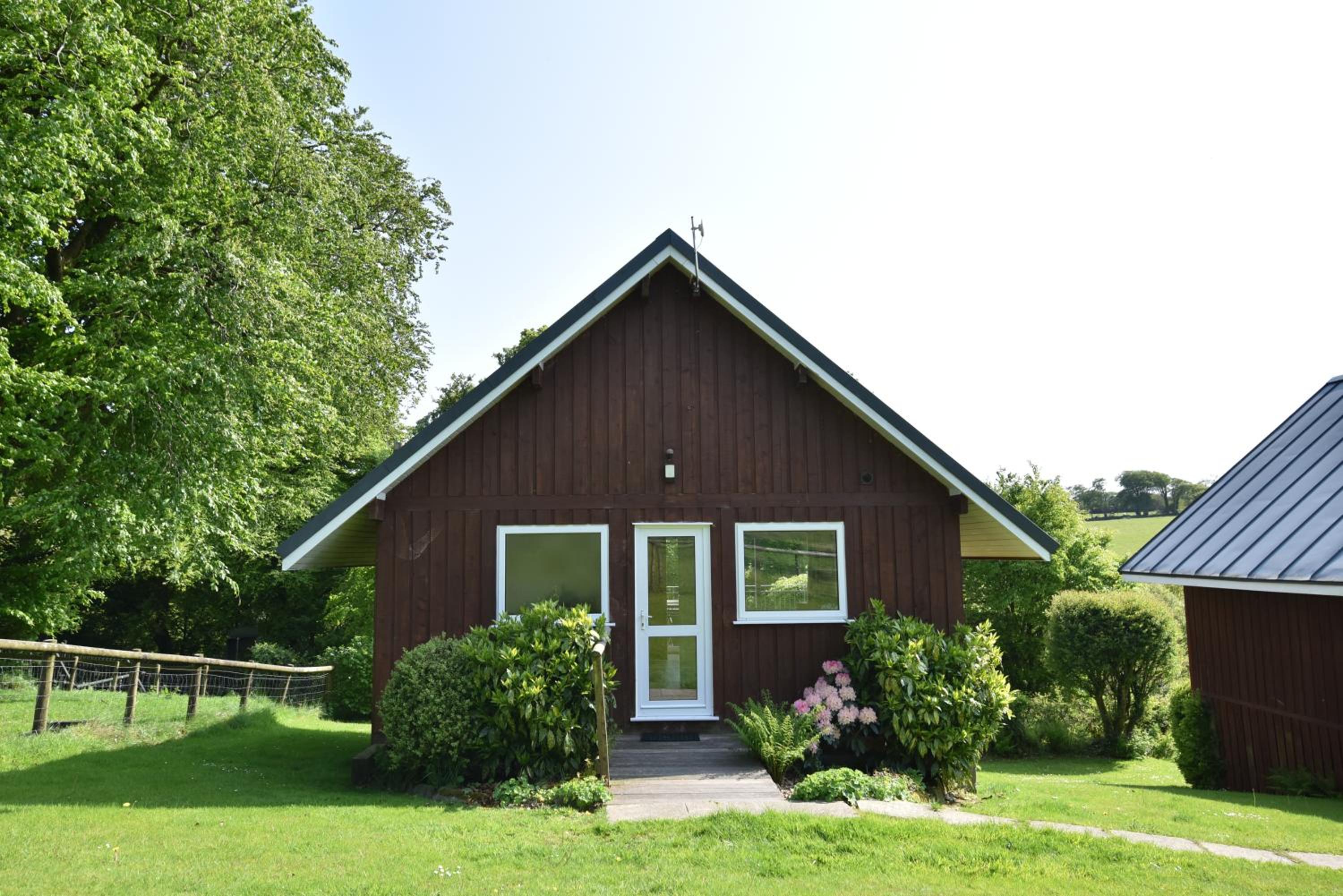 Ta Mill Cottages & Lodges - Meadowview Chalet 4