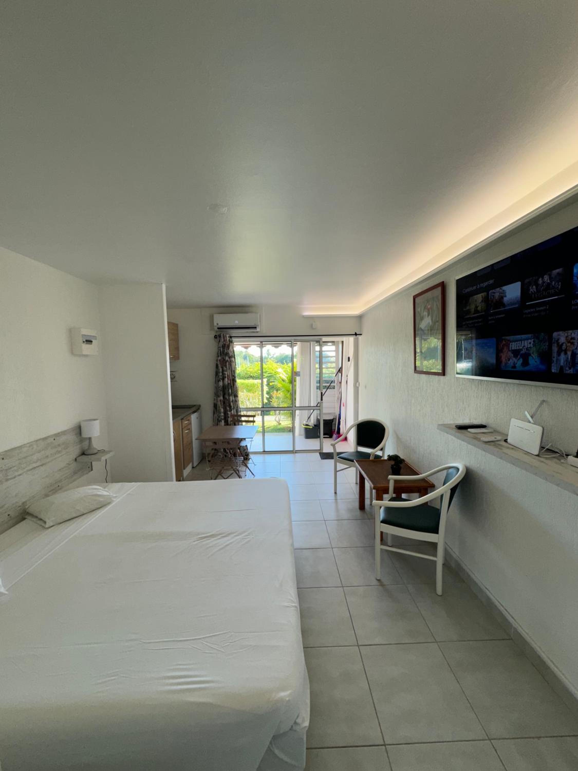 Appartement à la marina Résidence HÔTEL VILLAGE SOLEIL Le Gosier view 3