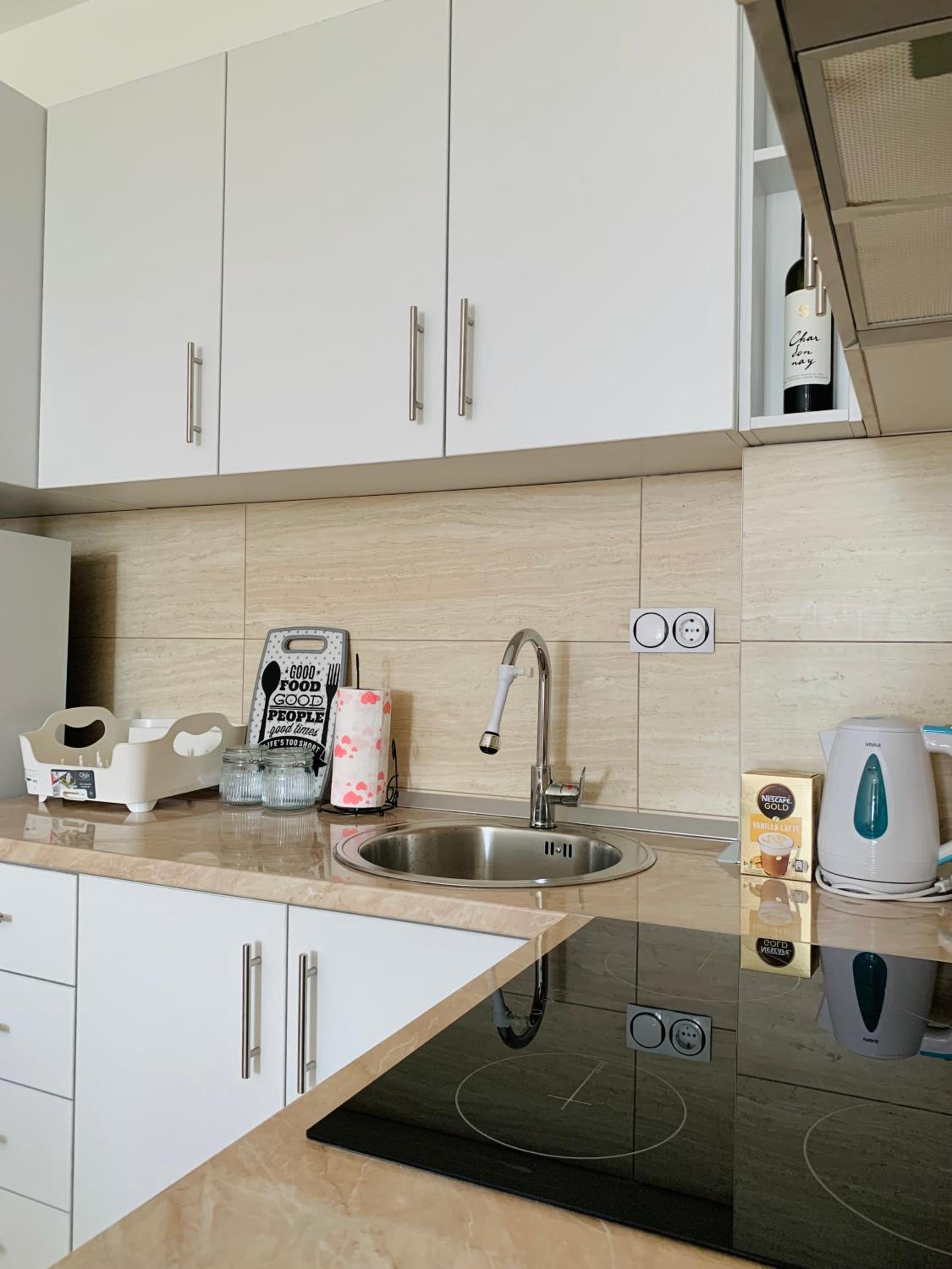 Apartment Green View6