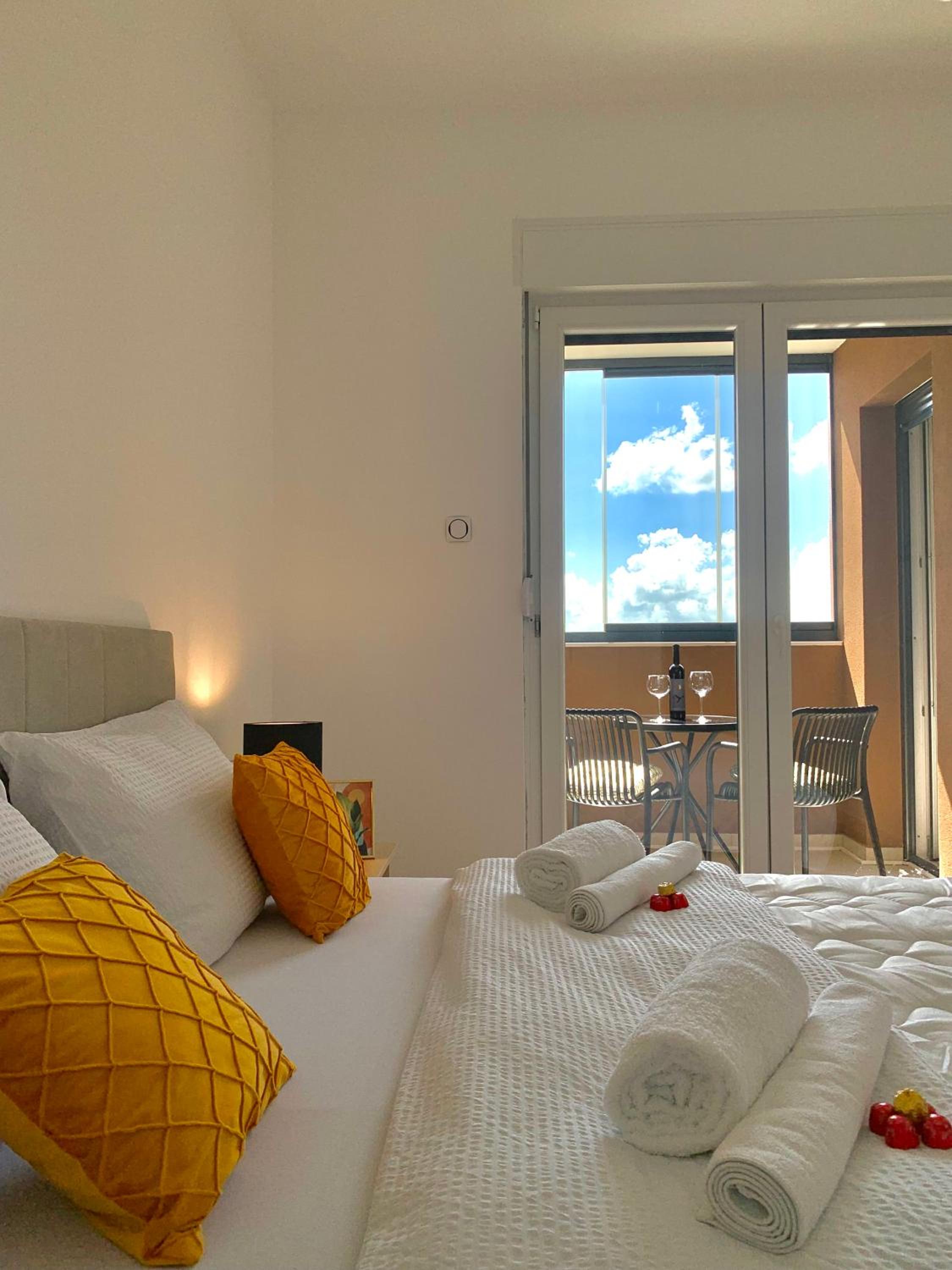 Apartment Green View6