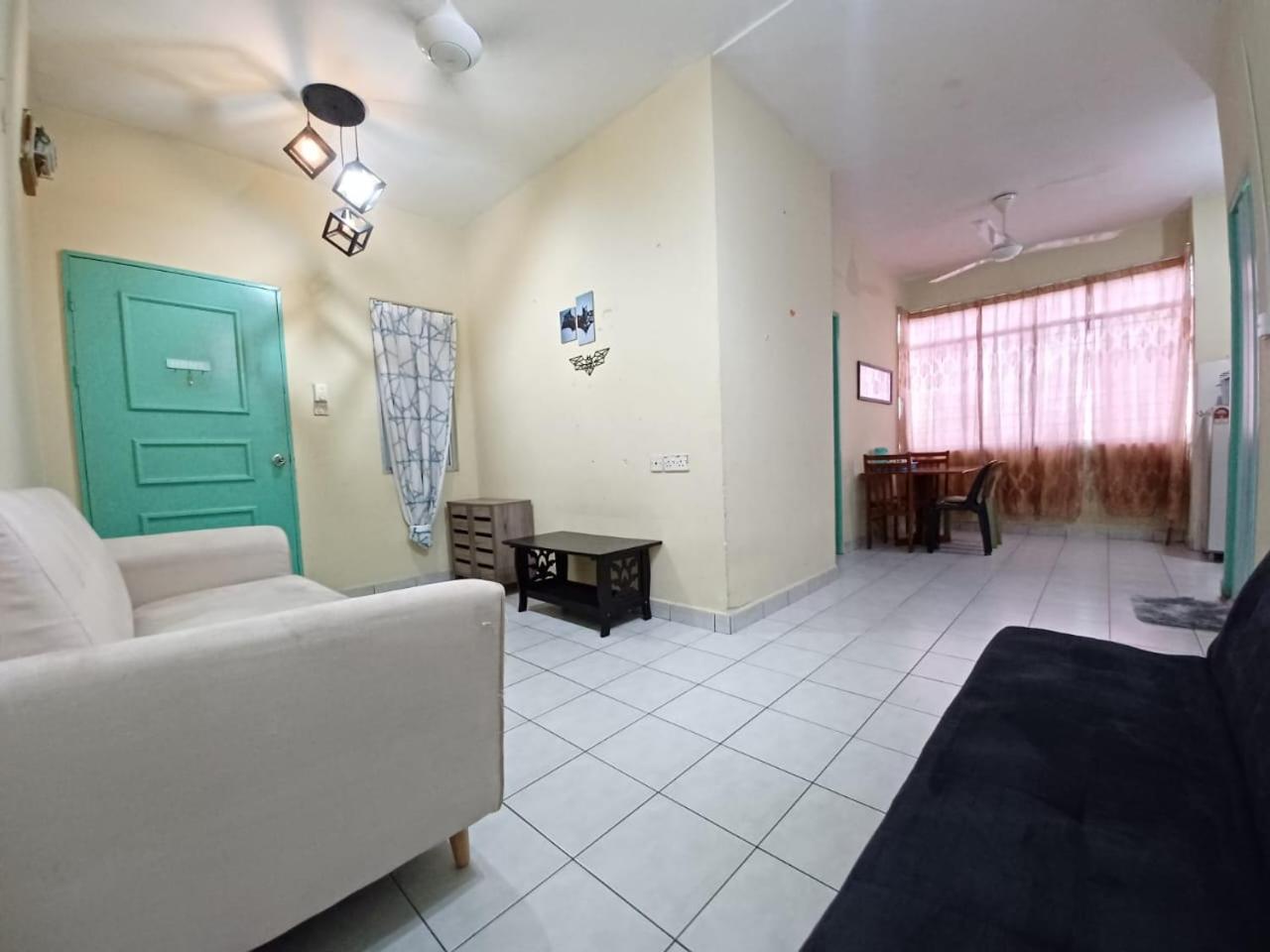 Homestay Bajet KK UA1 First Floor 2 Rooms 1 Aircond photo 4