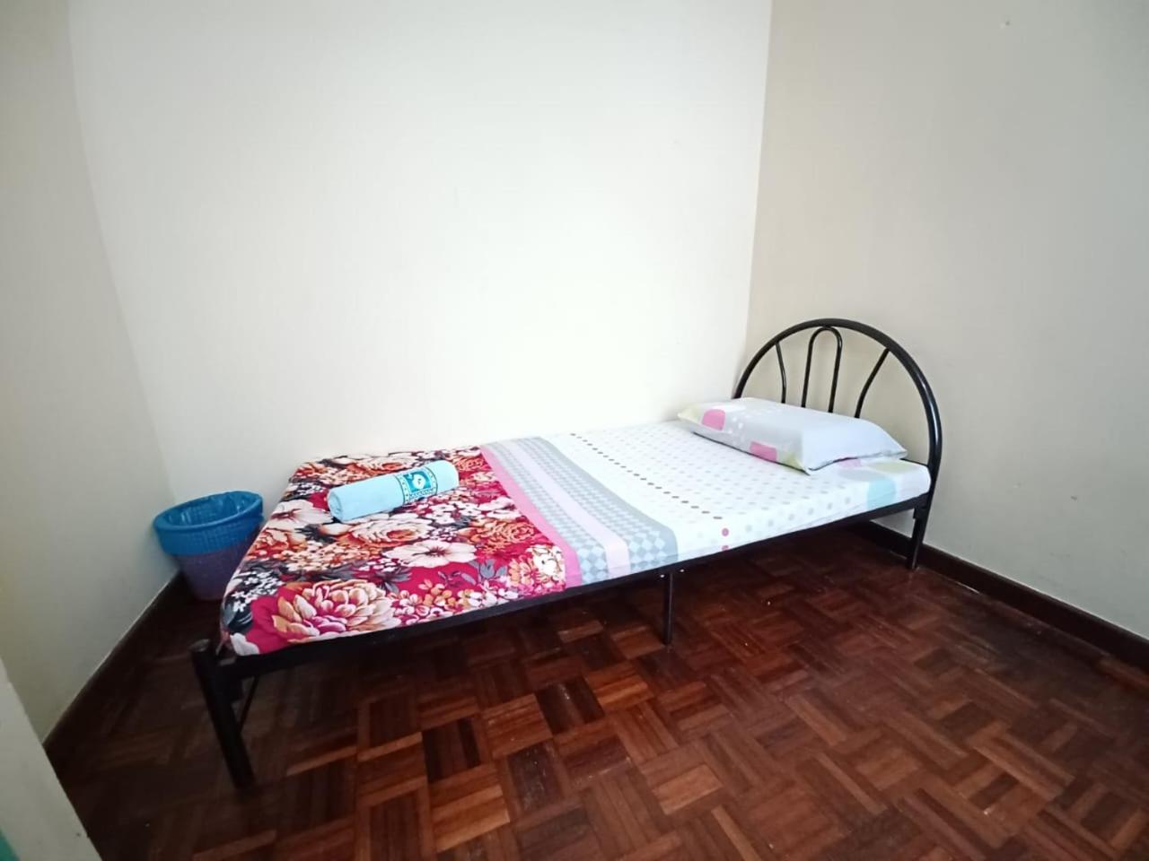 Homestay Bajet KK UA1 First Floor 2 Rooms 1 Aircond photo 3