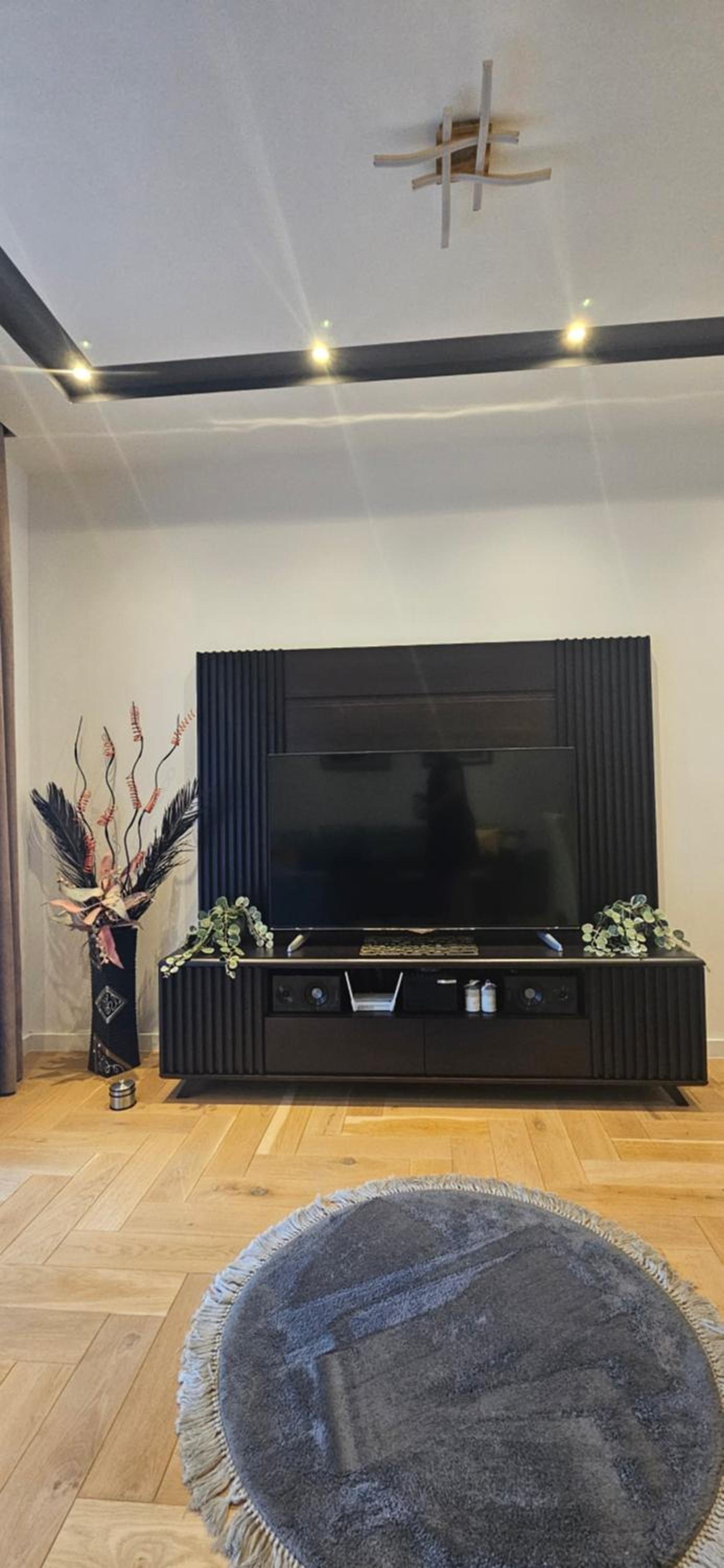 Apartment M