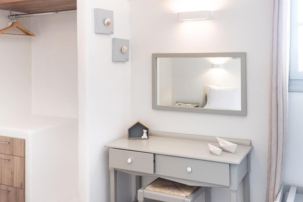 Swell S7 new 2 bd flat in Naousa view 5