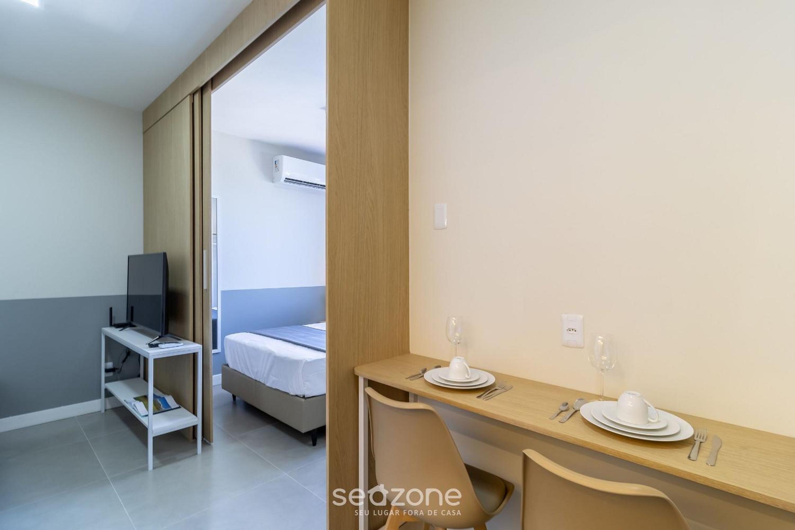 EVAs - Charming Apartments with Sea View in Floripa