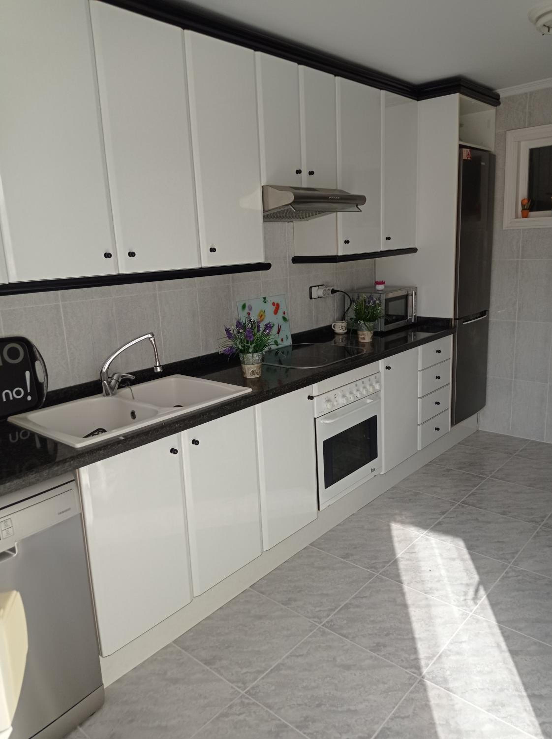 Feriado, apartamento con parking incluido