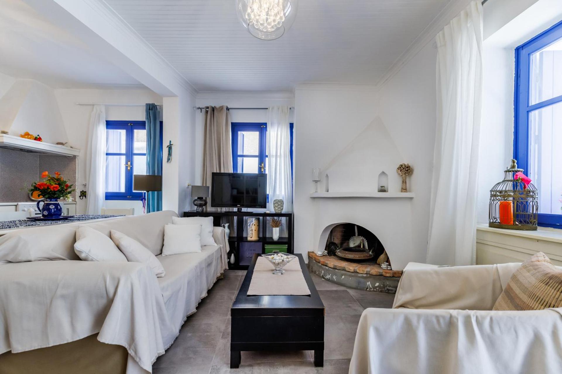 WhiteBlue House - Skopelos traditional settlement view 5