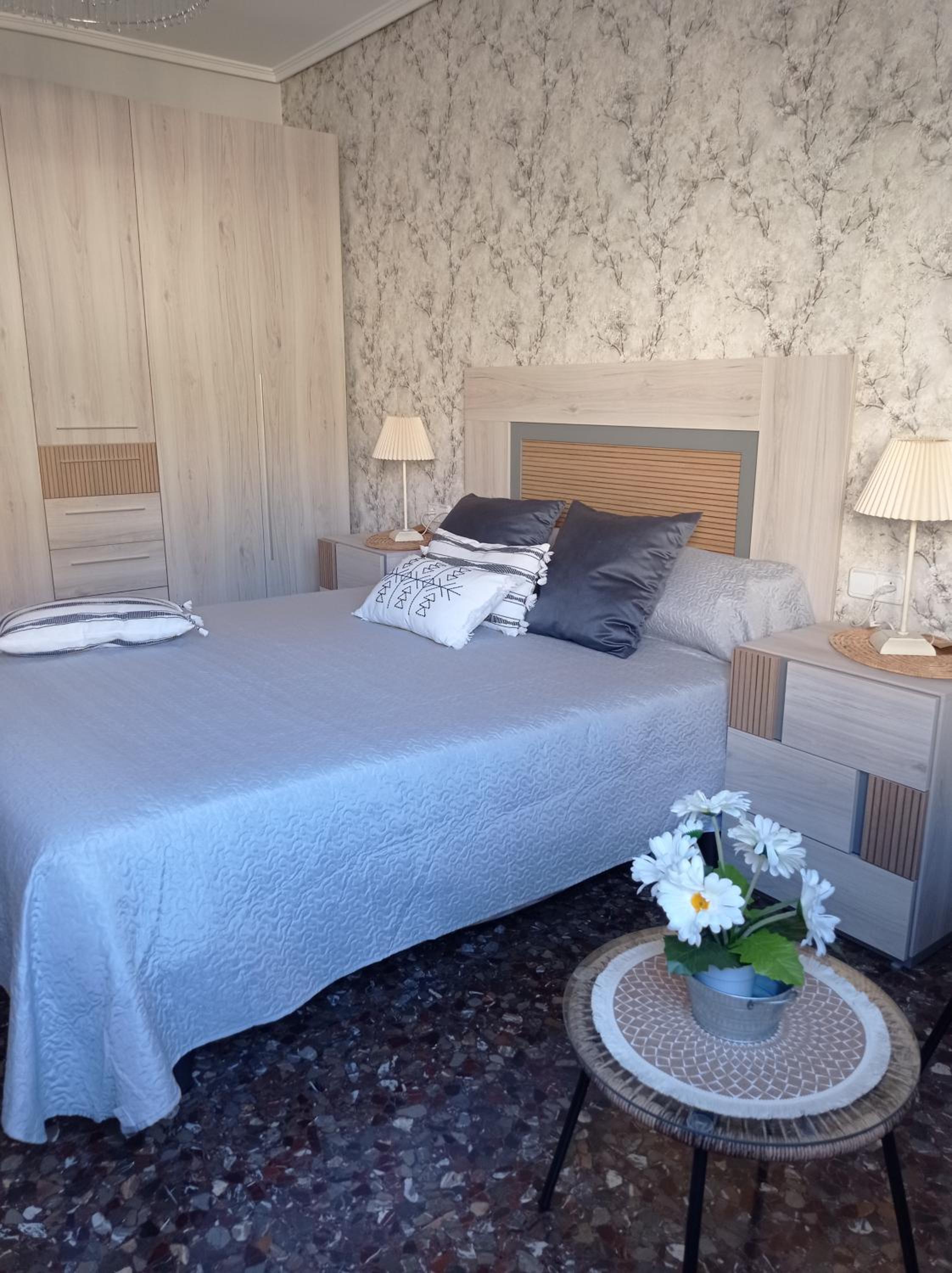 Feriado, apartamento con parking incluido
