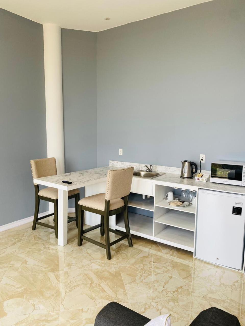 Belize Vacations - The Alexandria Marquis Hotel and Resort - Property Image 4