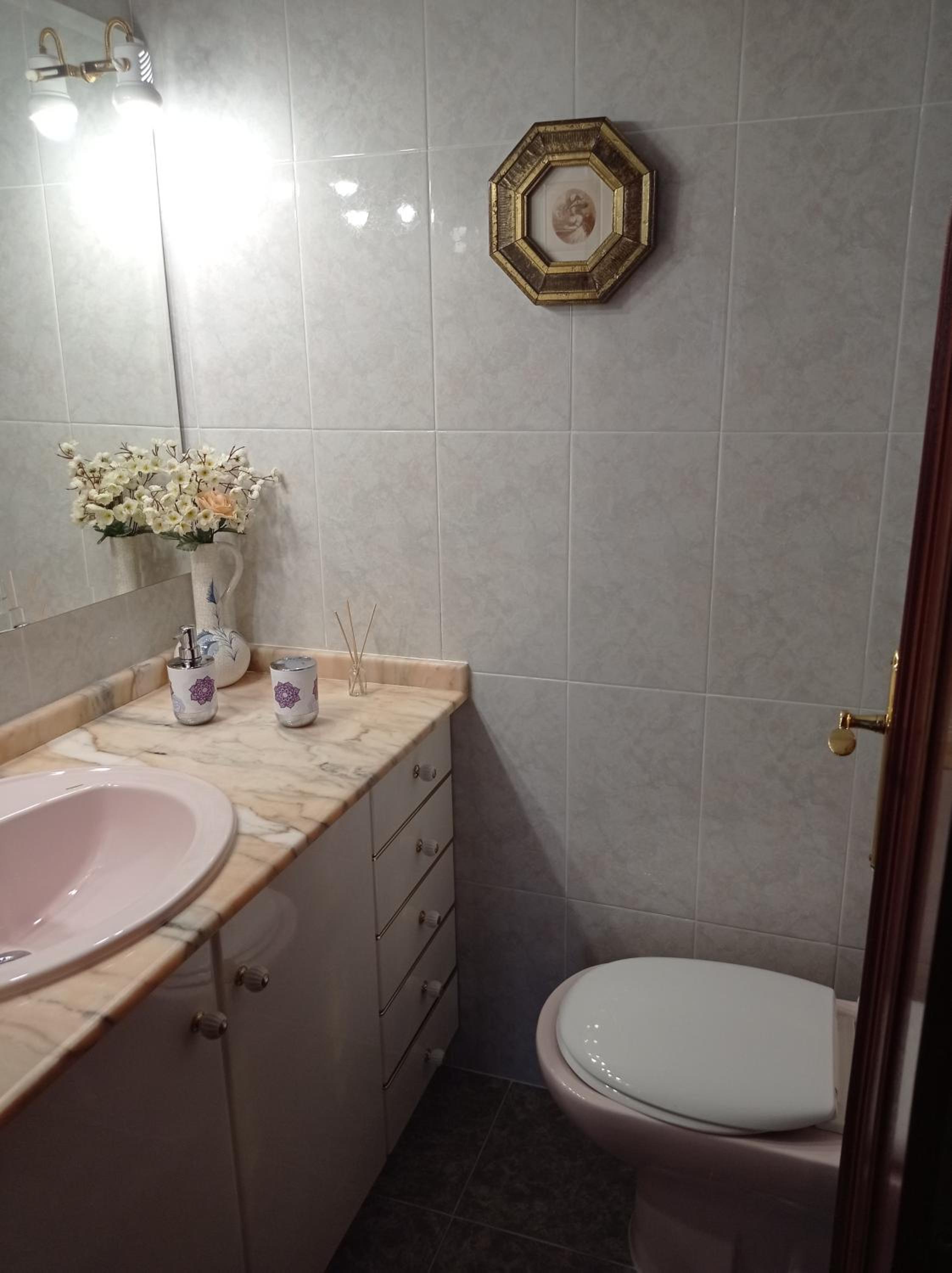 Feriado, apartamento con parking incluido