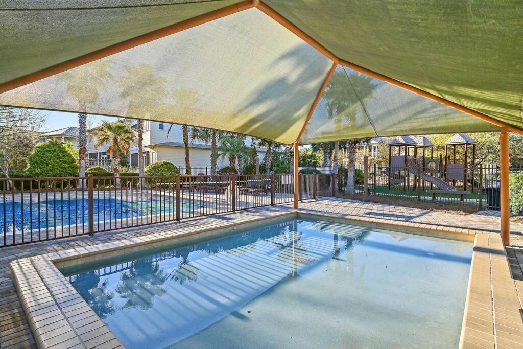 Seaglass Lagoons New 6-Seat Golf Cart, 5 Bikes! view 3