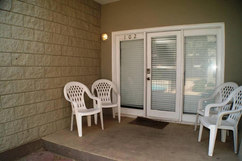 Dunes Condominiums 2-3 minute walk to Wanna Wanna view 3
