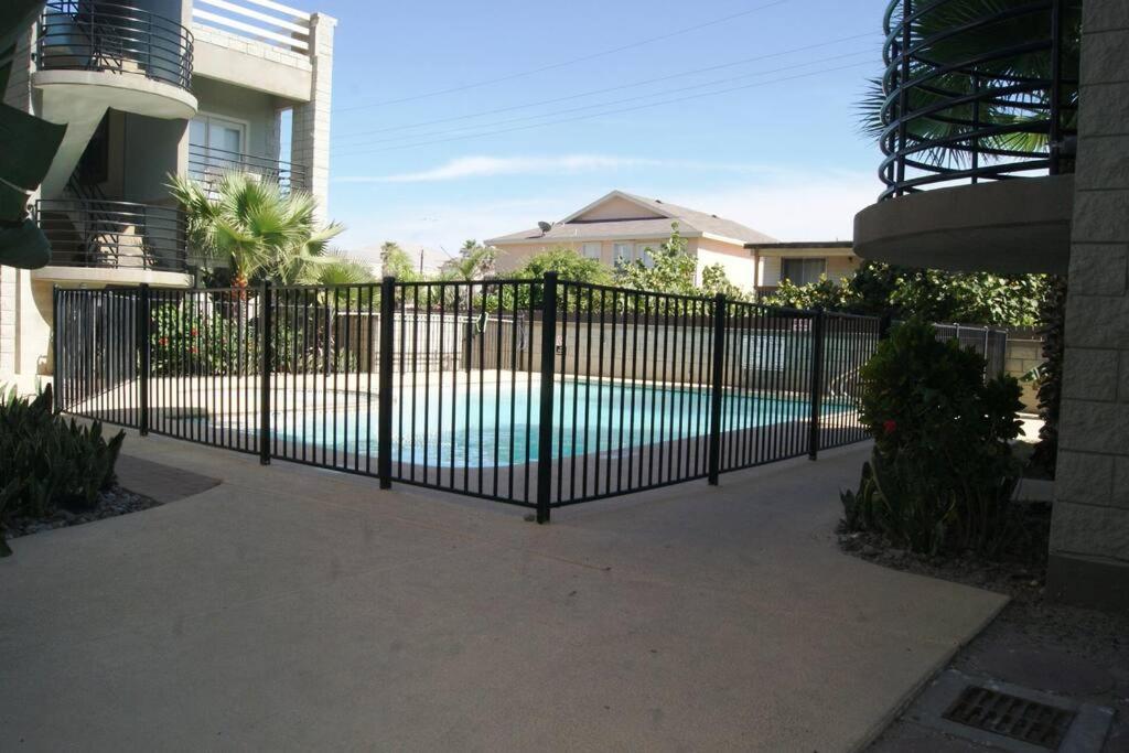 Dunes Condominiums 2-3 minute walk to Wanna Wanna view 4