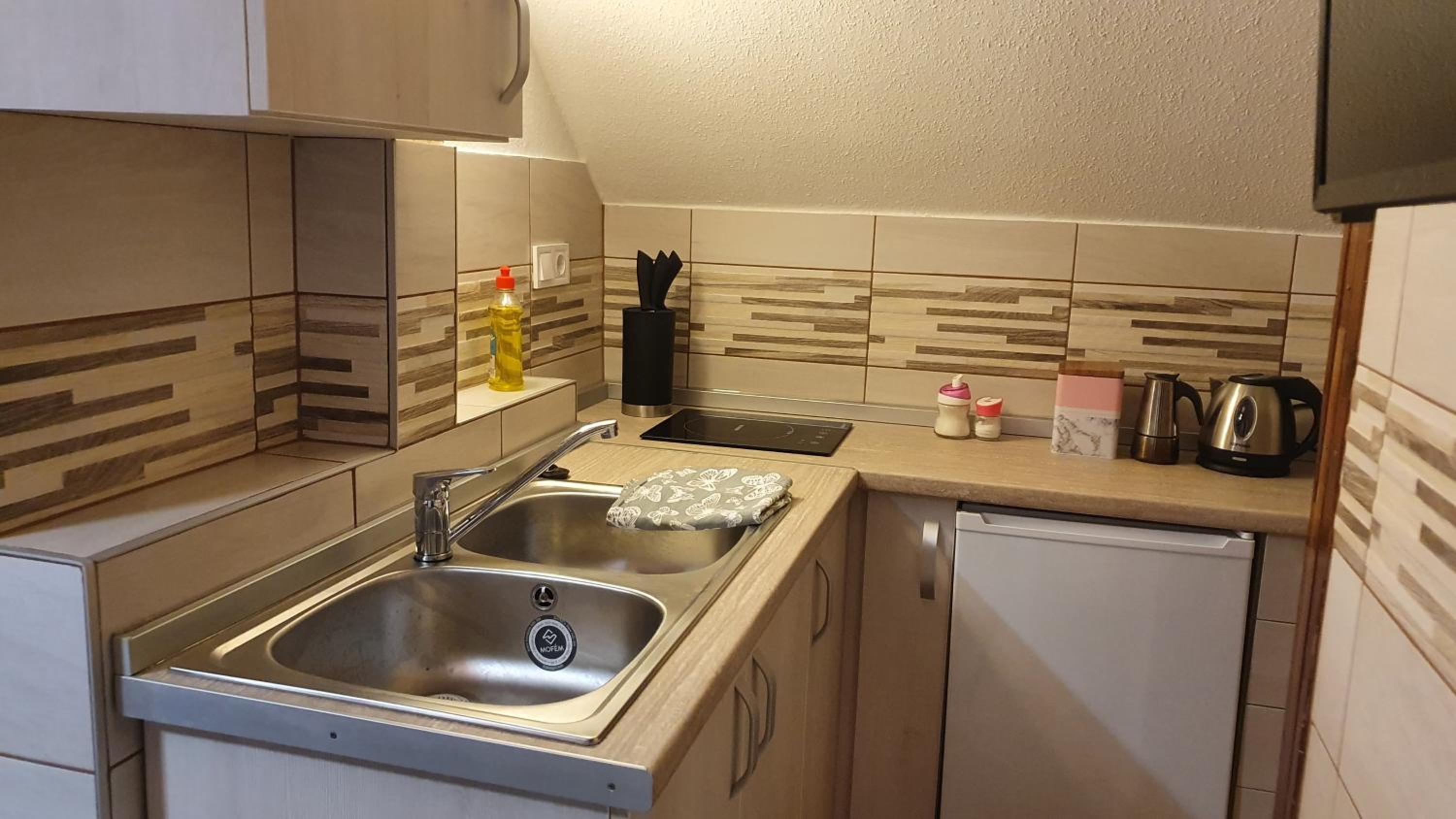 Ágnes Vendégházak Siófok-apartman 1 view 5