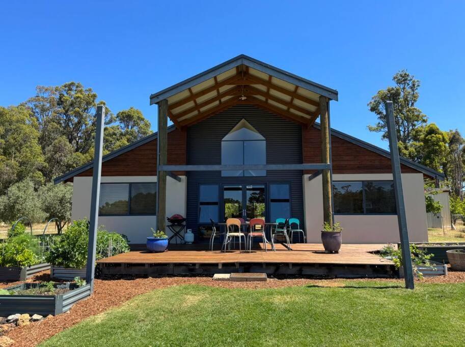 The Homestead at Dalton's Paddock