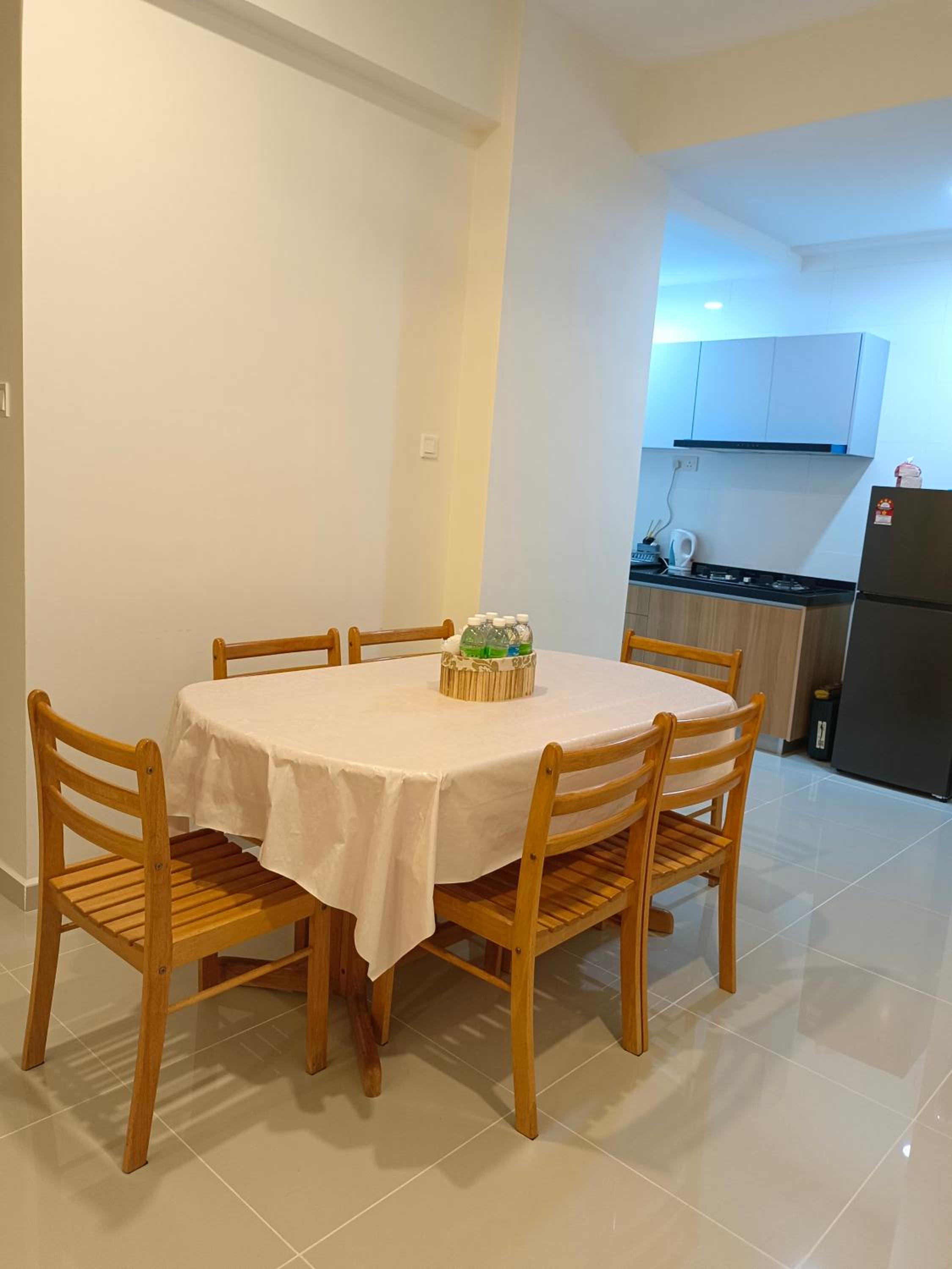 Sri Indah Pool Condostay view 3